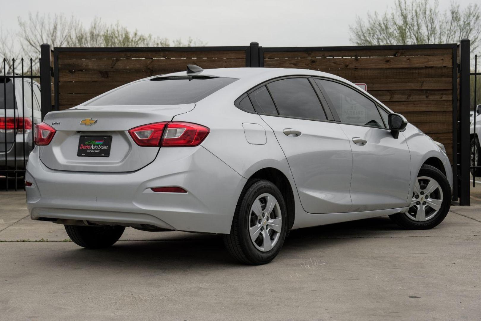 2018 SILVER Chevrolet Cruze LS Auto (1G1BC5SM2J7) with an 1.4L L4 DOHC 16V TUR engine, 6-Speed Automatic transmission, located at 2401 E Main St., Grand Prairie, TX, 75050, (972) 262-4440, 32.748981, -96.969643 - Photo#9