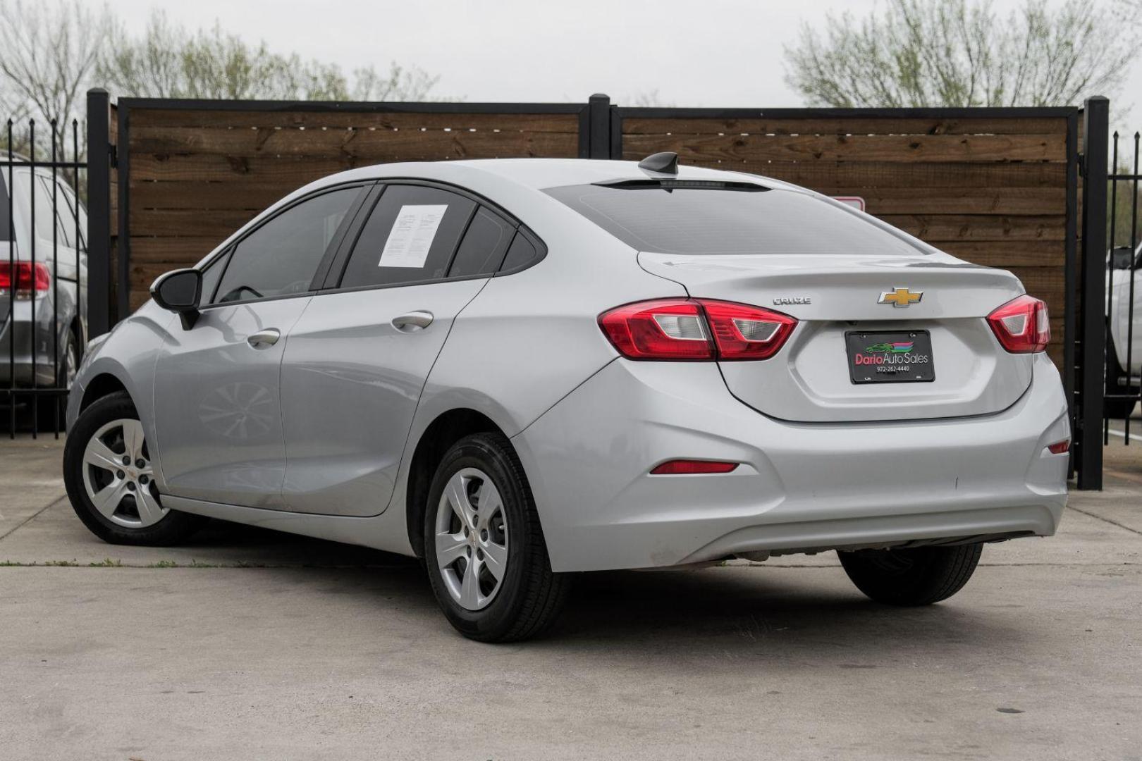 2018 SILVER Chevrolet Cruze LS Auto (1G1BC5SM2J7) with an 1.4L L4 DOHC 16V TUR engine, 6-Speed Automatic transmission, located at 2401 E Main St., Grand Prairie, TX, 75050, (972) 262-4440, 32.748981, -96.969643 - Photo#11