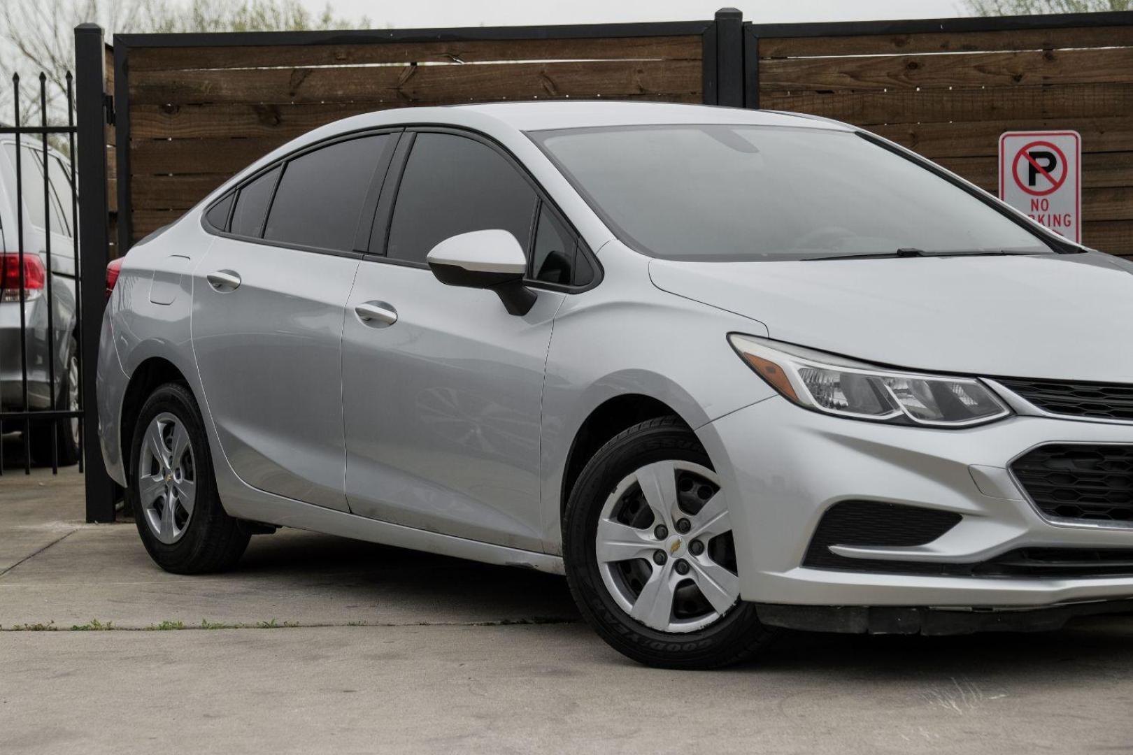 2018 SILVER Chevrolet Cruze LS Auto (1G1BC5SM2J7) with an 1.4L L4 DOHC 16V TUR engine, 6-Speed Automatic transmission, located at 2401 E Main St., Grand Prairie, TX, 75050, (972) 262-4440, 32.748981, -96.969643 - Photo#6