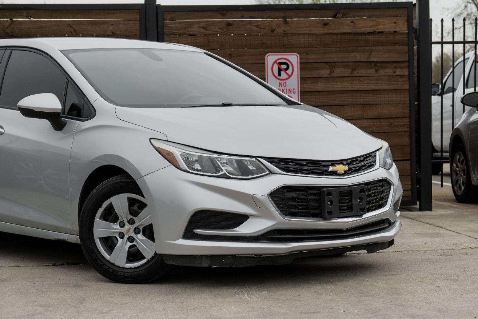 2018 SILVER Chevrolet Cruze LS Auto (1G1BC5SM2J7) with an 1.4L L4 DOHC 16V TUR engine, 6-Speed Automatic transmission, located at 2401 E Main St., Grand Prairie, TX, 75050, (972) 262-4440, 32.748981, -96.969643 - Photo#7