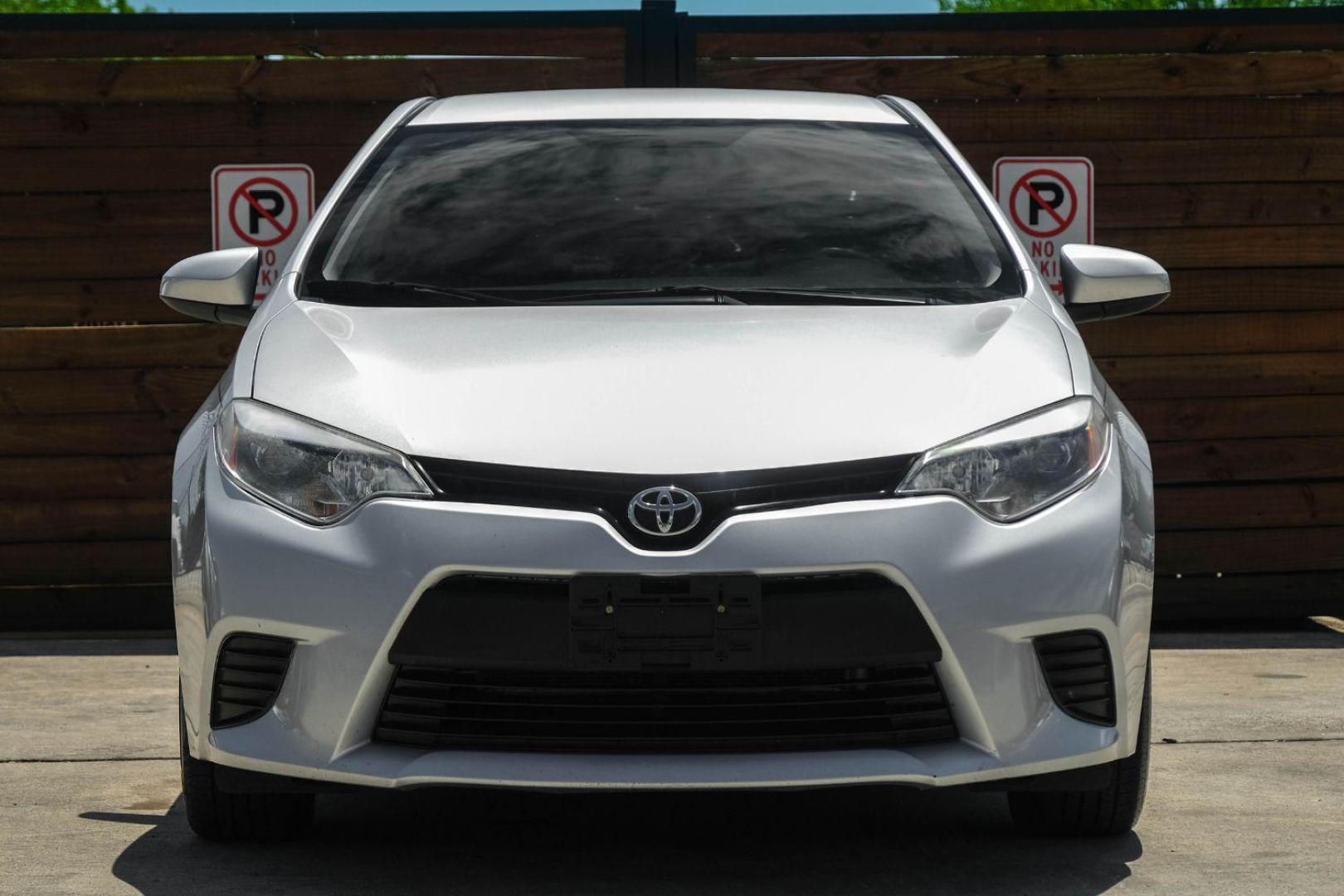 2015 Silver Toyota Corolla L 4-Speed AT (5YFBURHE9FP) with an 1.8L L4 DOHC 16V engine, 4-Speed Automatic transmission, located at 2401 E Main St., Grand Prairie, TX, 75050, (972) 262-4440, 32.748981, -96.969643 - Photo#2