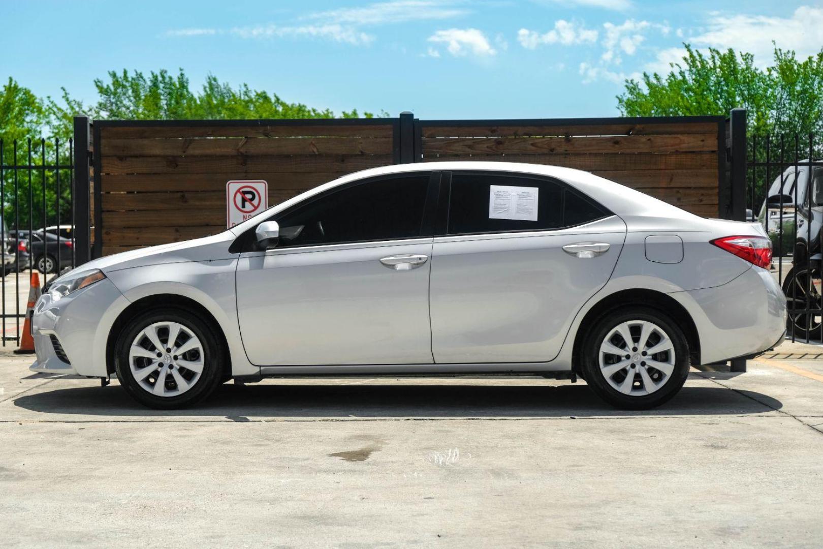 2015 Silver Toyota Corolla L 4-Speed AT (5YFBURHE9FP) with an 1.8L L4 DOHC 16V engine, 4-Speed Automatic transmission, located at 2401 E Main St., Grand Prairie, TX, 75050, (972) 262-4440, 32.748981, -96.969643 - Photo#7