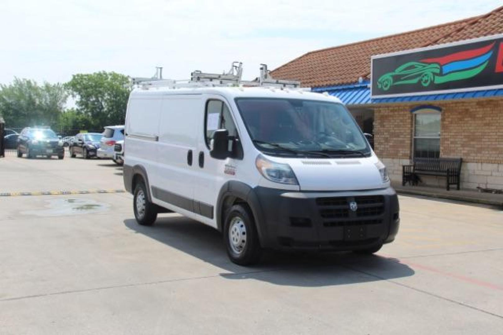 2018 White RAM Promaster 1500 Low Roof Tradesman 136-in. WB (3C6TRVAG9JE) with an 3.6L V6 engine, 6-Speed Automatic transmission, located at 2401 E Main St., Grand Prairie, TX, 75050, (972) 262-4440, 32.748981, -96.969643 - Photo#1