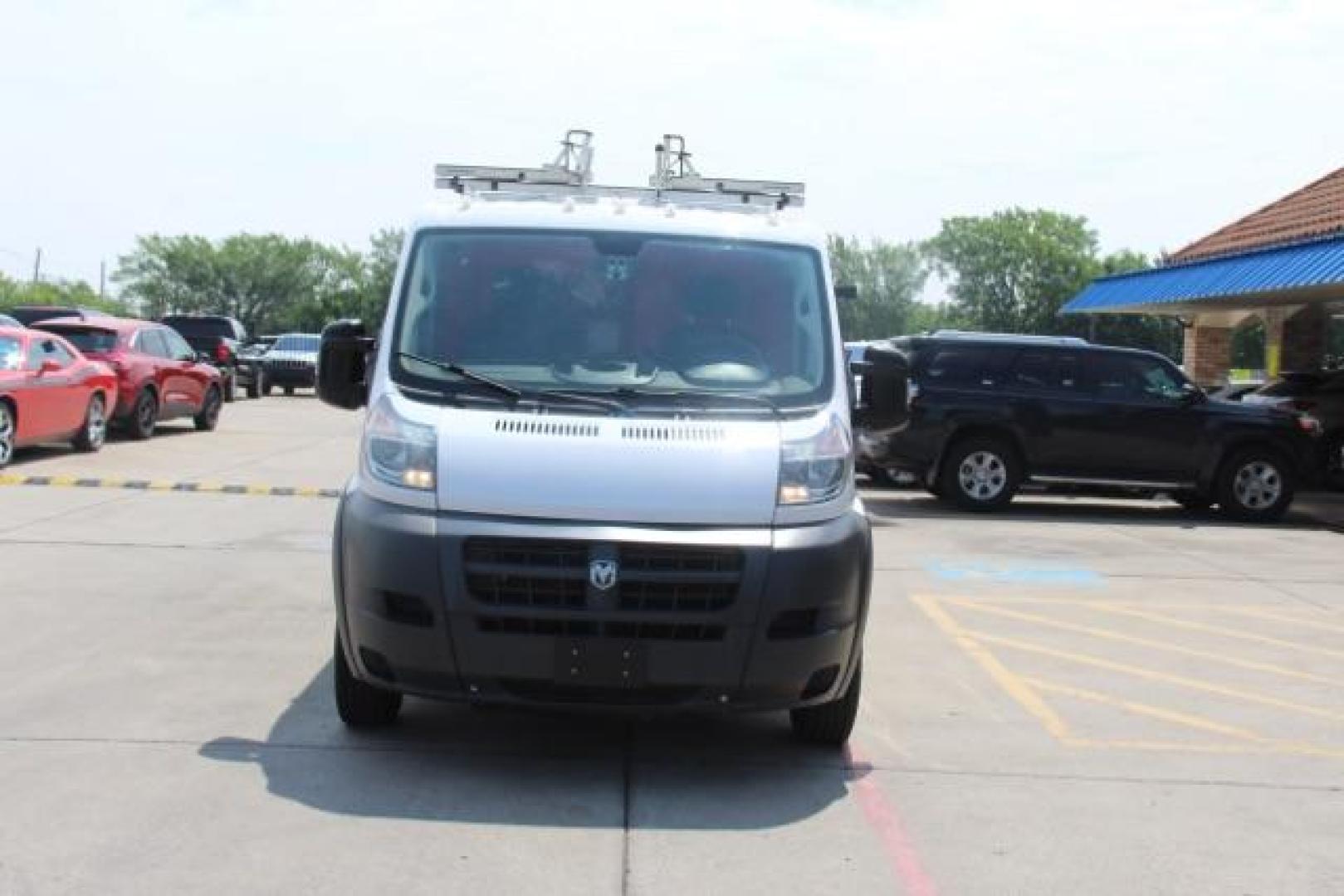 2018 White RAM Promaster 1500 Low Roof Tradesman 136-in. WB (3C6TRVAG9JE) with an 3.6L V6 engine, 6-Speed Automatic transmission, located at 2401 E Main St., Grand Prairie, TX, 75050, (972) 262-4440, 32.748981, -96.969643 - Photo#2