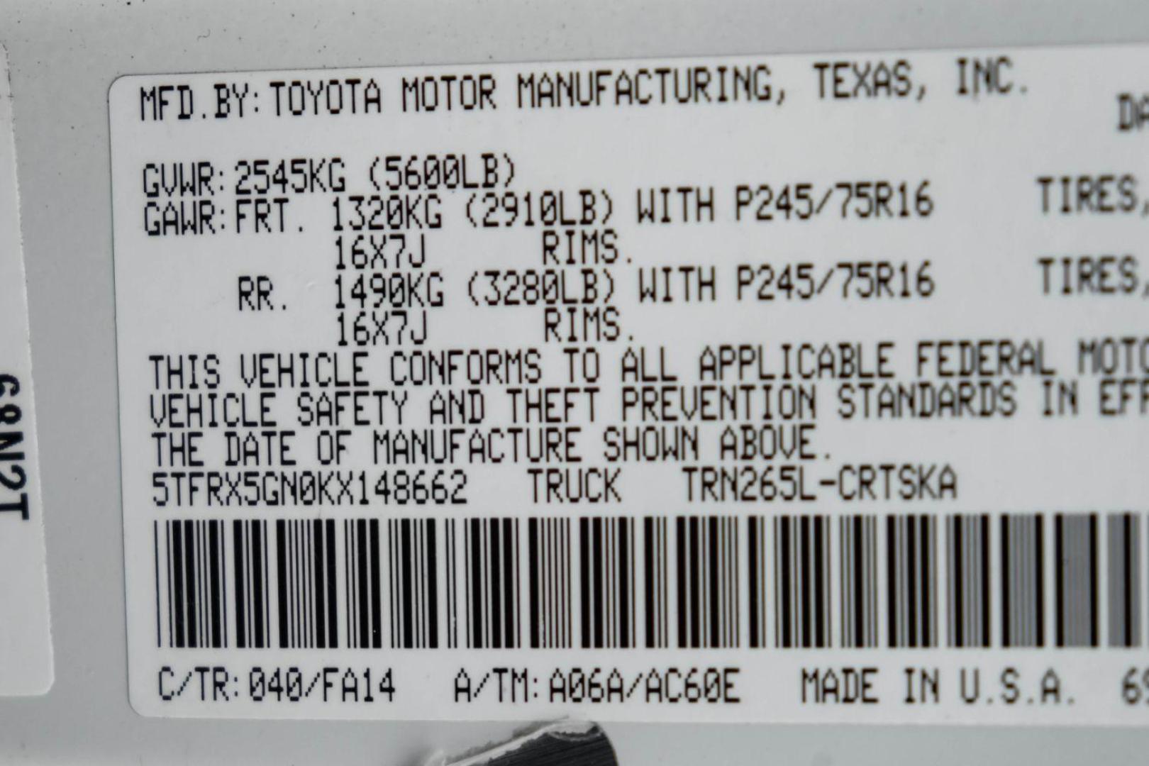 2019 White Toyota Tacoma SR5 Access Cab I4 6AT 2WD (5TFRX5GN0KX) with an 2.7L L4 DOHC 16V engine, 6-Speed Automatic transmission, located at 2401 E Main St., Grand Prairie, TX, 75050, (972) 262-4440, 32.748981, -96.969643 - Photo#50