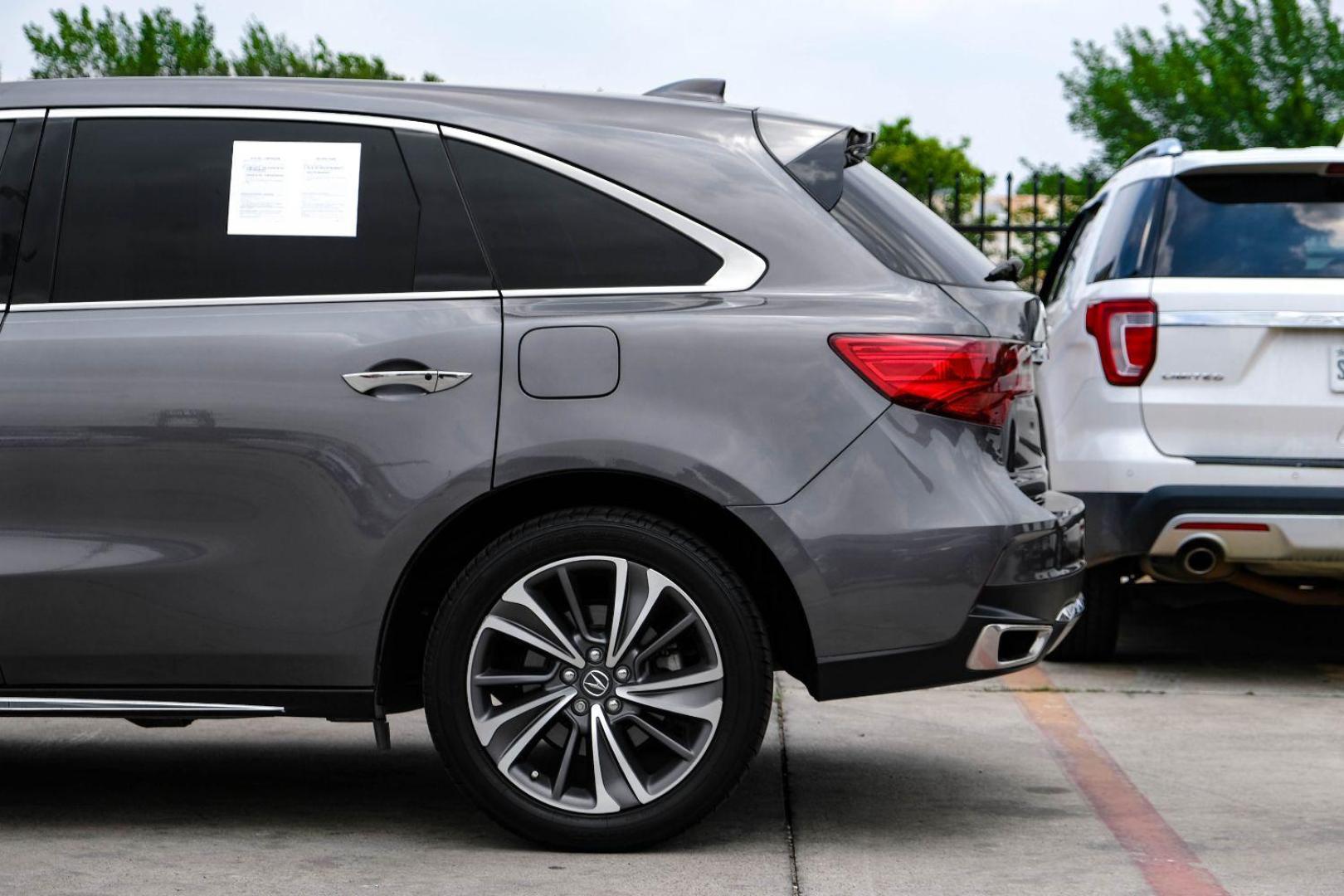 2019 gray Acura MDX SH-AWD 9-Spd AT w/Tech Package (5J8YD4H57KL) with an 3.5L V6 SOHC 24V engine, 9-Speed Automatic transmission, located at 2401 E Main St., Grand Prairie, TX, 75050, (972) 262-4440, 32.748981, -96.969643 - Photo#10