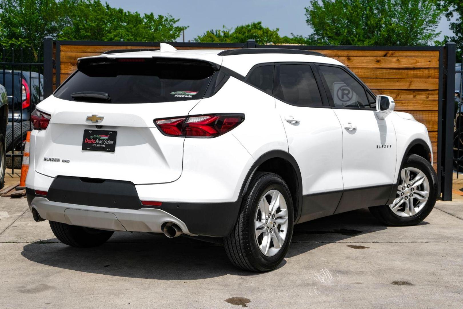 2020 WHITE Chevrolet Blazer 2LT AWD (3GNKBHRSXLS) with an 3.6L V6 DOHC 24V engine, 9-Speed Automatic transmission, located at 2401 E Main St., Grand Prairie, TX, 75050, (972) 262-4440, 32.748981, -96.969643 - Photo#5