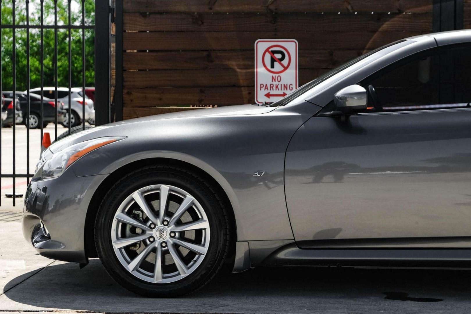 2014 gray Infiniti Q60 Convertible (JN1CV6FE1EM) with an 3.7L V6 DOHC 24V engine, 7-Speed Automatic transmission, located at 2401 E Main St., Grand Prairie, TX, 75050, (972) 262-4440, 32.748981, -96.969643 - Photo#14