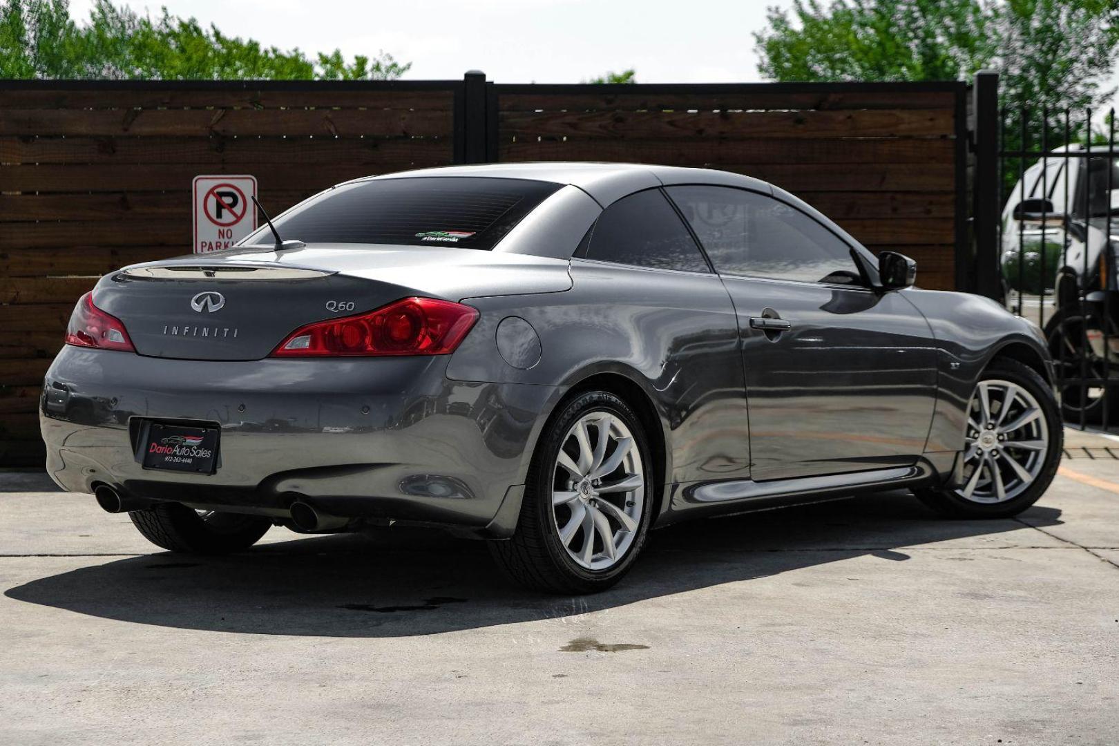 2014 gray Infiniti Q60 Convertible (JN1CV6FE1EM) with an 3.7L V6 DOHC 24V engine, 7-Speed Automatic transmission, located at 2401 E Main St., Grand Prairie, TX, 75050, (972) 262-4440, 32.748981, -96.969643 - Photo#6