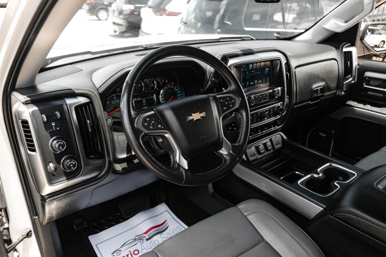 2017 SILVER Chevrolet Silverado 1500 LTZ Crew Cab 4WD (3GCUKSEC4HG) with an 5.3L V8 OHV 16V engine, 6-Speed Automatic transmission, located at 2401 E Main St., Grand Prairie, TX, 75050, (972) 262-4440, 32.748981, -96.969643 - Photo#13