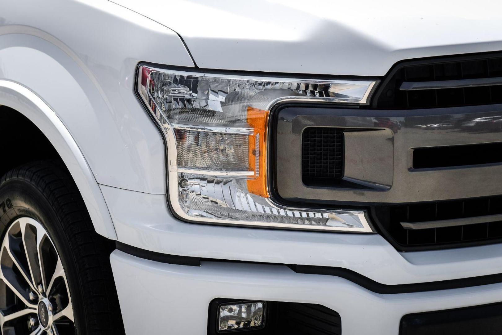 2018 WHITE Ford F-150 XLT SuperCrew 5.5-ft. Bed 2WD (1FTEW1CP4JK) with an 2.7L V6 DOHC 24V engine, 6-Speed Automatic transmission, located at 2401 E Main St., Grand Prairie, TX, 75050, (972) 262-4440, 32.748981, -96.969643 - Photo#41