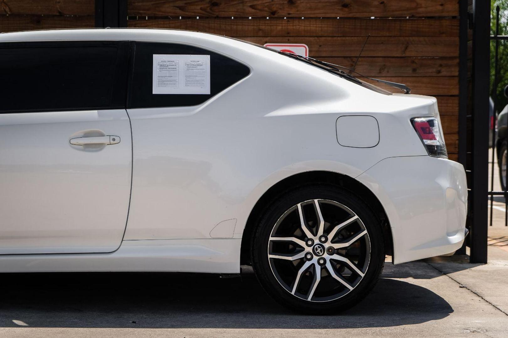 2016 WHITE Scion tC HATCHBACK (JTKJF5C77GJ) , located at 2401 E Main St., Grand Prairie, TX, 75050, (972) 262-4440, 32.748981, -96.969643 - Photo#10