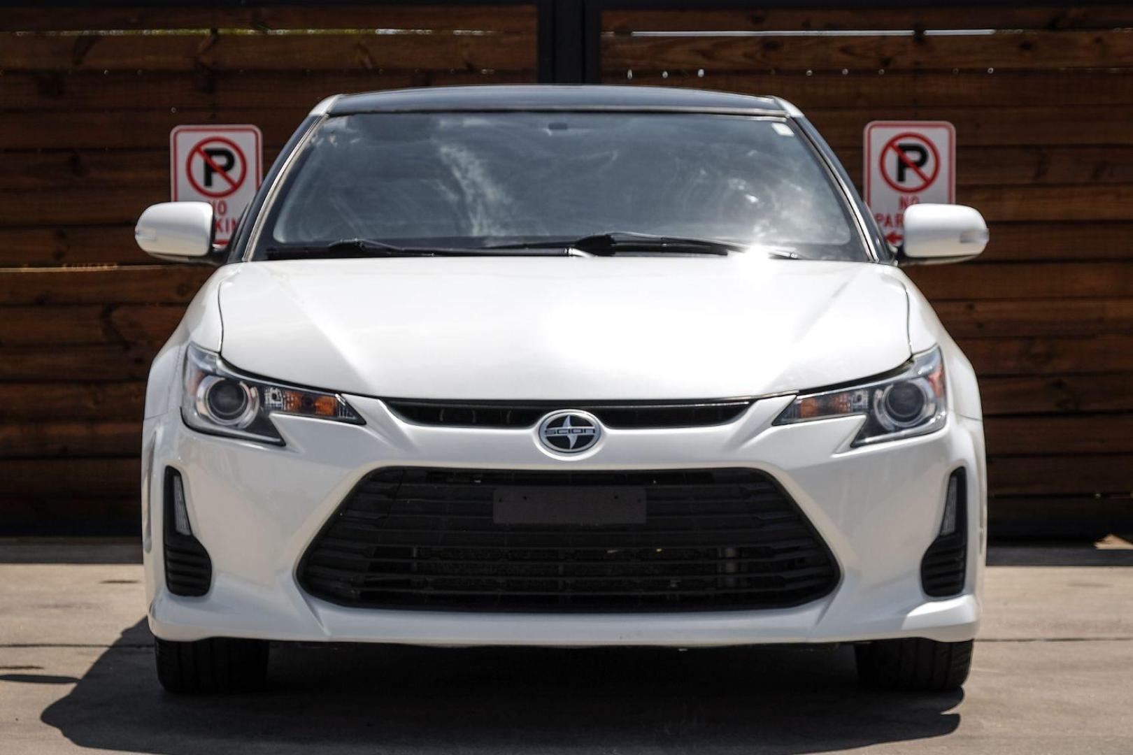 2016 WHITE Scion tC HATCHBACK (JTKJF5C77GJ) , located at 2401 E Main St., Grand Prairie, TX, 75050, (972) 262-4440, 32.748981, -96.969643 - Photo#2