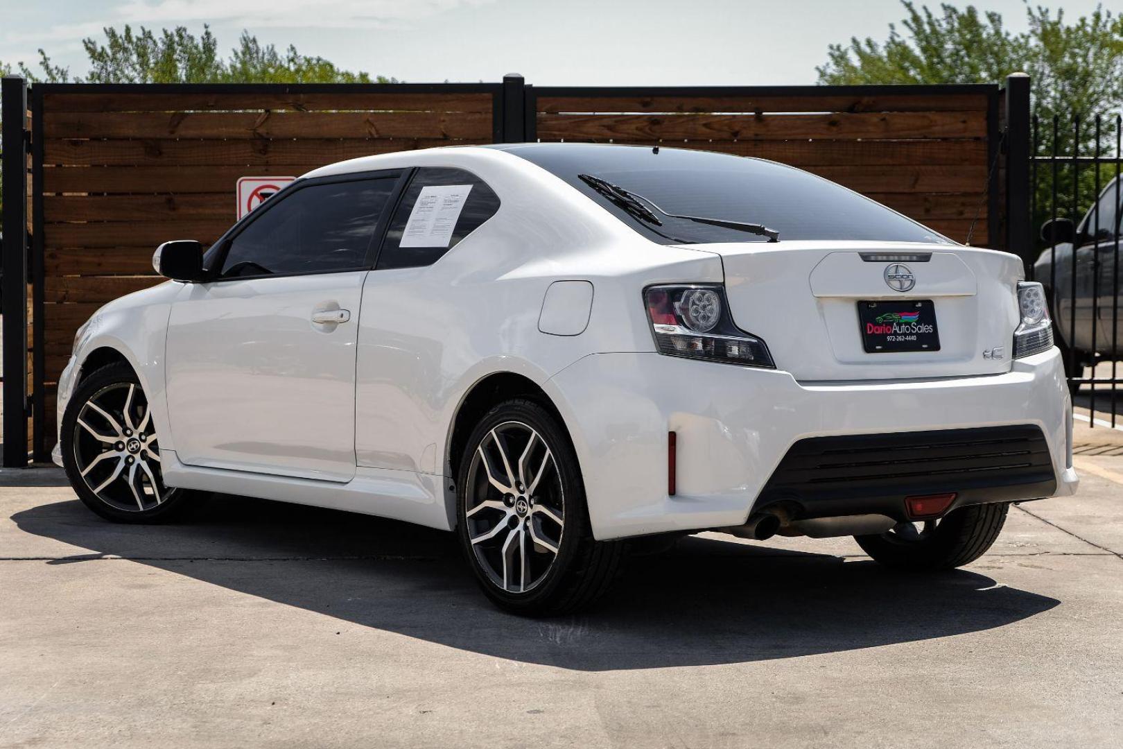 2016 WHITE Scion tC HATCHBACK (JTKJF5C77GJ) , located at 2401 E Main St., Grand Prairie, TX, 75050, (972) 262-4440, 32.748981, -96.969643 - Photo#7