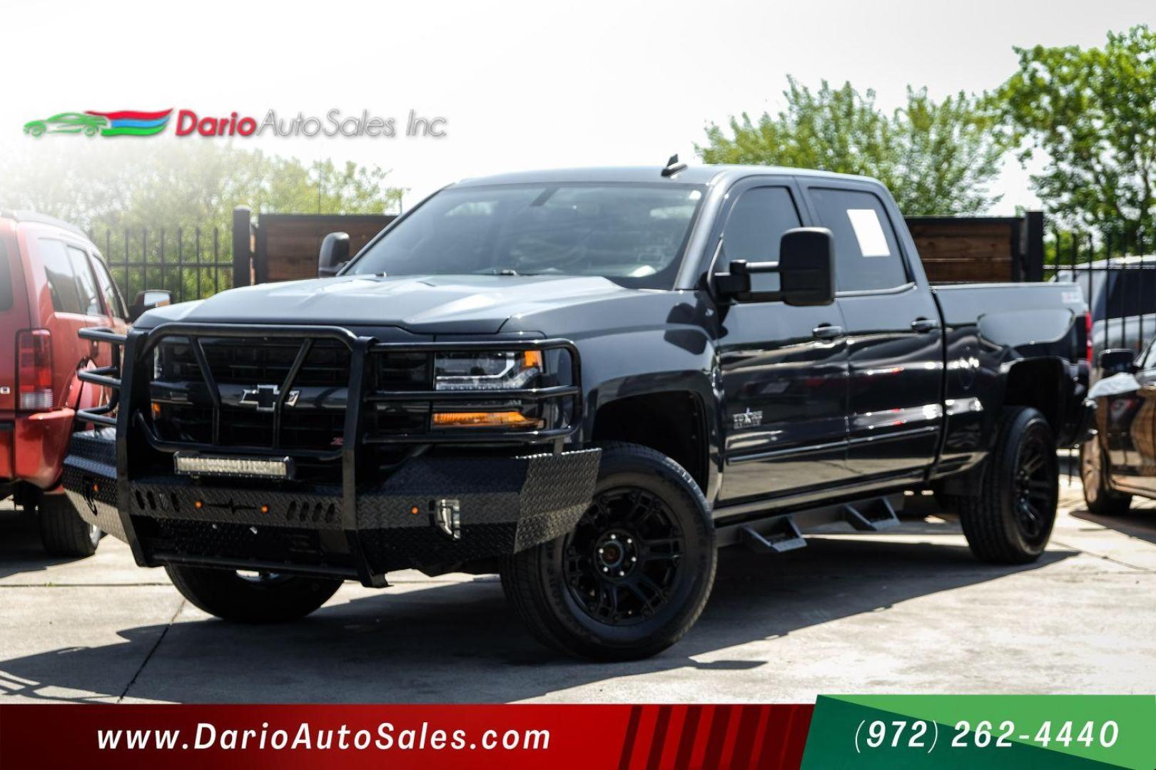 2017 gray Chevrolet Silverado 1500 LT Crew Cab 4WD (3GCUKREC0HG) with an 5.3L V8 OHV 16V engine, 6-Speed Automatic transmission, located at 2401 E Main St., Grand Prairie, TX, 75050, (972) 262-4440, 32.748981, -96.969643 - Photo#0