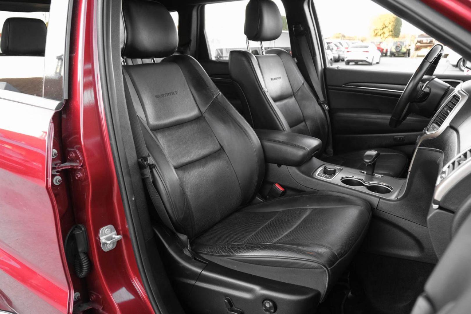 2014 RED Jeep Grand Cherokee Summit 4WD (1C4RJFJM8EC) with an 3.0L V6 DOHC 24V DIESEL engine, 5-Speed Automatic transmission, located at 2401 E Main St., Grand Prairie, TX, 75050, (972) 262-4440, 32.748981, -96.969643 - Photo#33