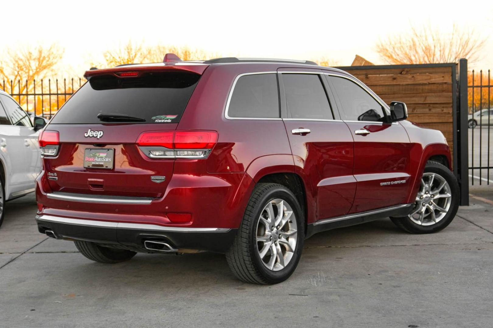 2014 RED Jeep Grand Cherokee Summit 4WD (1C4RJFJM8EC) with an 3.0L V6 DOHC 24V DIESEL engine, 5-Speed Automatic transmission, located at 2401 E Main St., Grand Prairie, TX, 75050, (972) 262-4440, 32.748981, -96.969643 - Photo#5