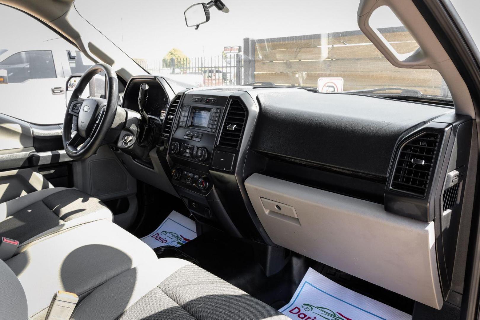 2020 WHITE Ford F-150 XL 6.5-ft. Bed 2WD (1FTMF1CBXLK) with an 3.3L V6 DOHC 24V engine, 6-Speed Automatic transmission, located at 2401 E Main St., Grand Prairie, TX, 75050, (972) 262-4440, 32.748981, -96.969643 - Photo#9