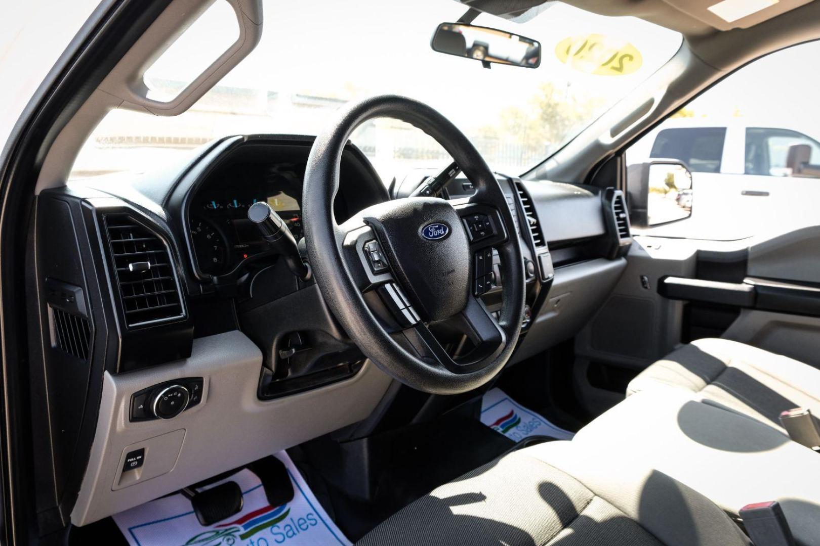 2020 WHITE Ford F-150 XL 6.5-ft. Bed 2WD (1FTMF1CBXLK) with an 3.3L V6 DOHC 24V engine, 6-Speed Automatic transmission, located at 2401 E Main St., Grand Prairie, TX, 75050, (972) 262-4440, 32.748981, -96.969643 - Photo#10