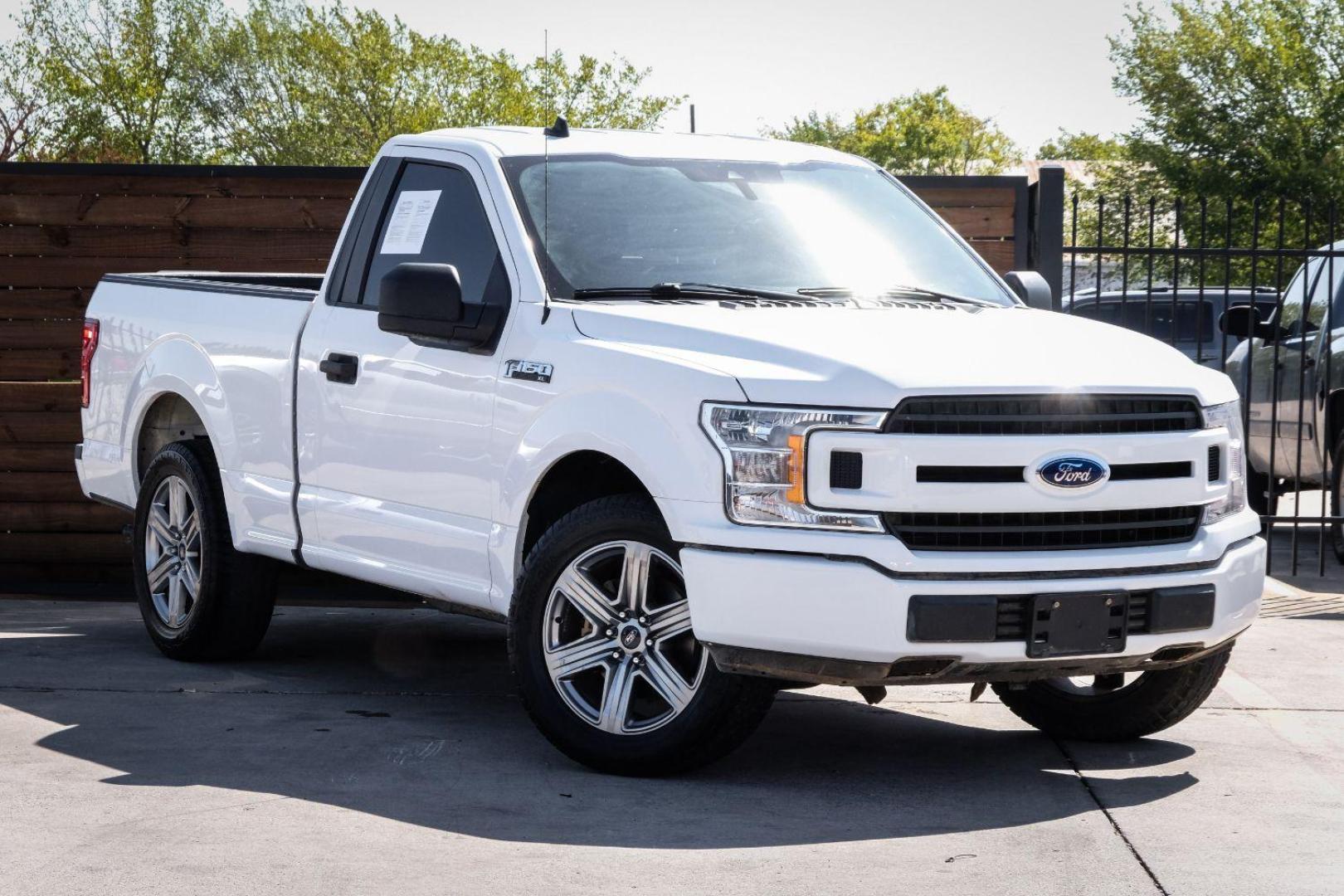 2020 WHITE Ford F-150 XL 6.5-ft. Bed 2WD (1FTMF1CBXLK) with an 3.3L V6 DOHC 24V engine, 6-Speed Automatic transmission, located at 2401 E Main St., Grand Prairie, TX, 75050, (972) 262-4440, 32.748981, -96.969643 - Photo#3