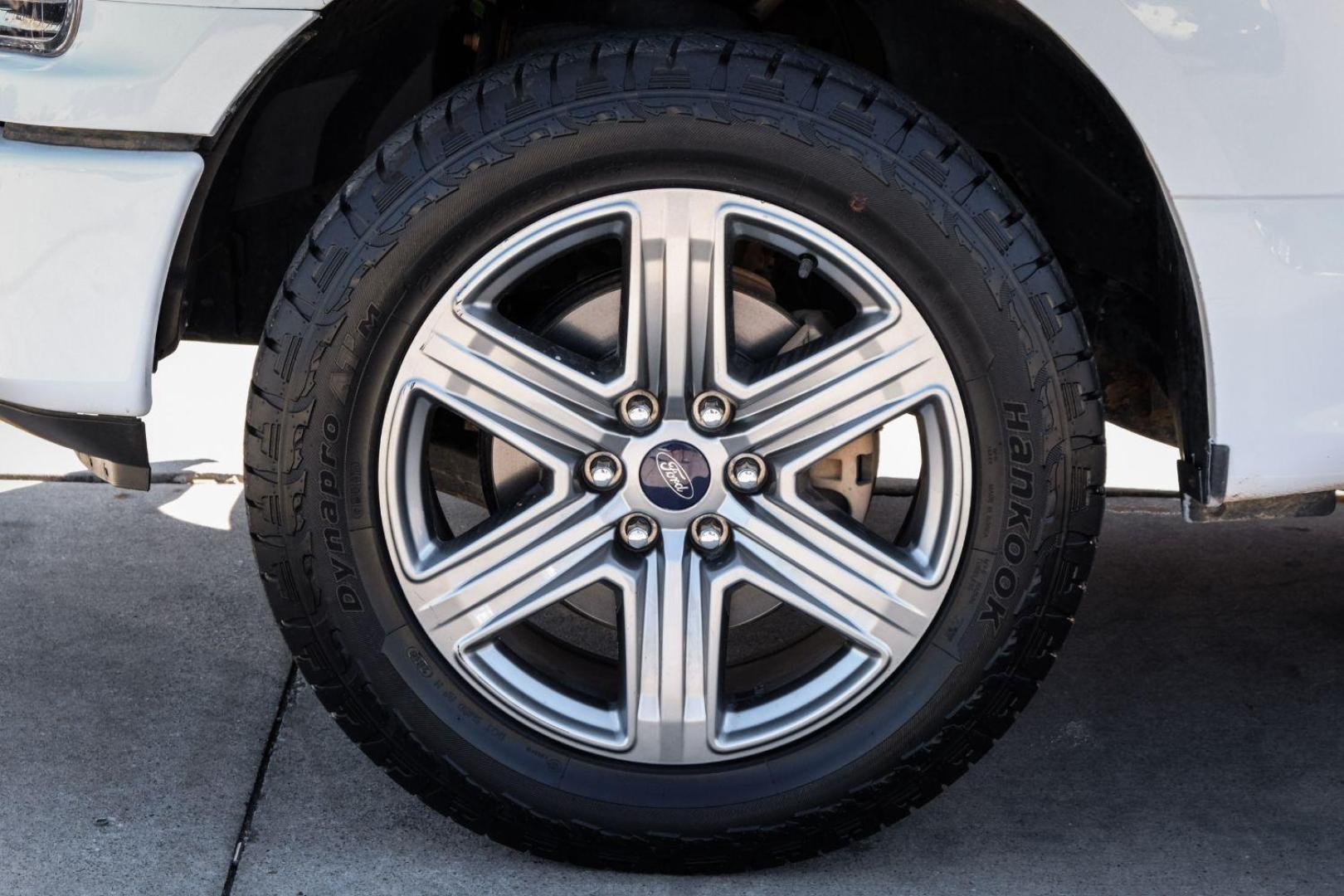 2020 WHITE Ford F-150 XL 6.5-ft. Bed 2WD (1FTMF1CBXLK) with an 3.3L V6 DOHC 24V engine, 6-Speed Automatic transmission, located at 2401 E Main St., Grand Prairie, TX, 75050, (972) 262-4440, 32.748981, -96.969643 - Photo#40