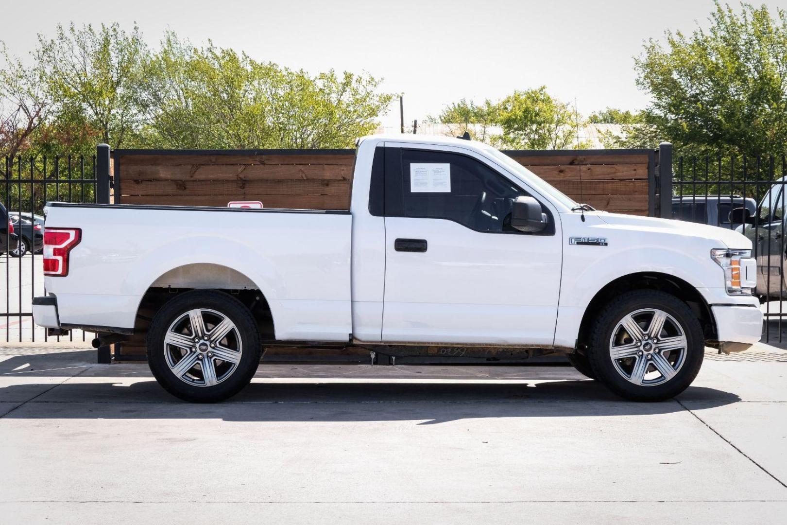 2020 WHITE Ford F-150 XL 6.5-ft. Bed 2WD (1FTMF1CBXLK) with an 3.3L V6 DOHC 24V engine, 6-Speed Automatic transmission, located at 2401 E Main St., Grand Prairie, TX, 75050, (972) 262-4440, 32.748981, -96.969643 - Photo#4