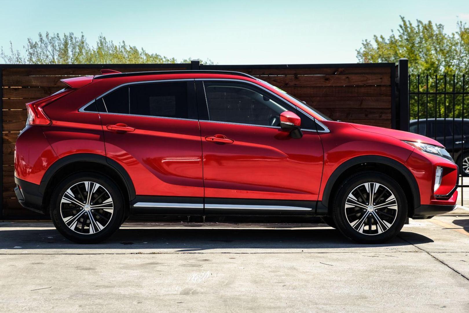 2019 RED Mitsubishi Eclipse Cross SE AWD (JA4AT5AA7KZ) with an 1.5L L4 DOHC 16V engine, Continuously Variable Transmission transmission, located at 2401 E Main St., Grand Prairie, TX, 75050, (972) 262-4440, 32.748981, -96.969643 - Photo#4