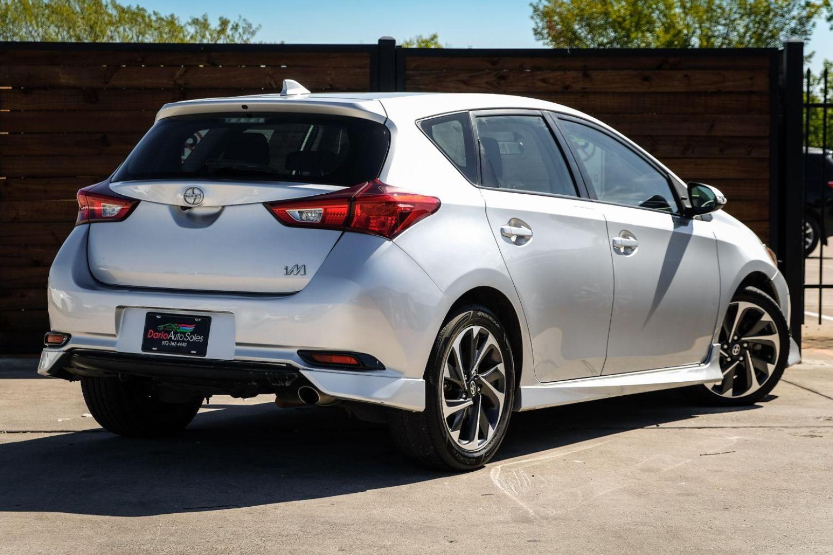 2016 SILVER Scion iM CVT (JTNKARJE5GJ) with an 1.8L L4 DOHC 16V engine, Continuously Variabl transmission, located at 2401 E Main St., Grand Prairie, TX, 75050, (972) 262-4440, 32.748981, -96.969643 - Photo#5