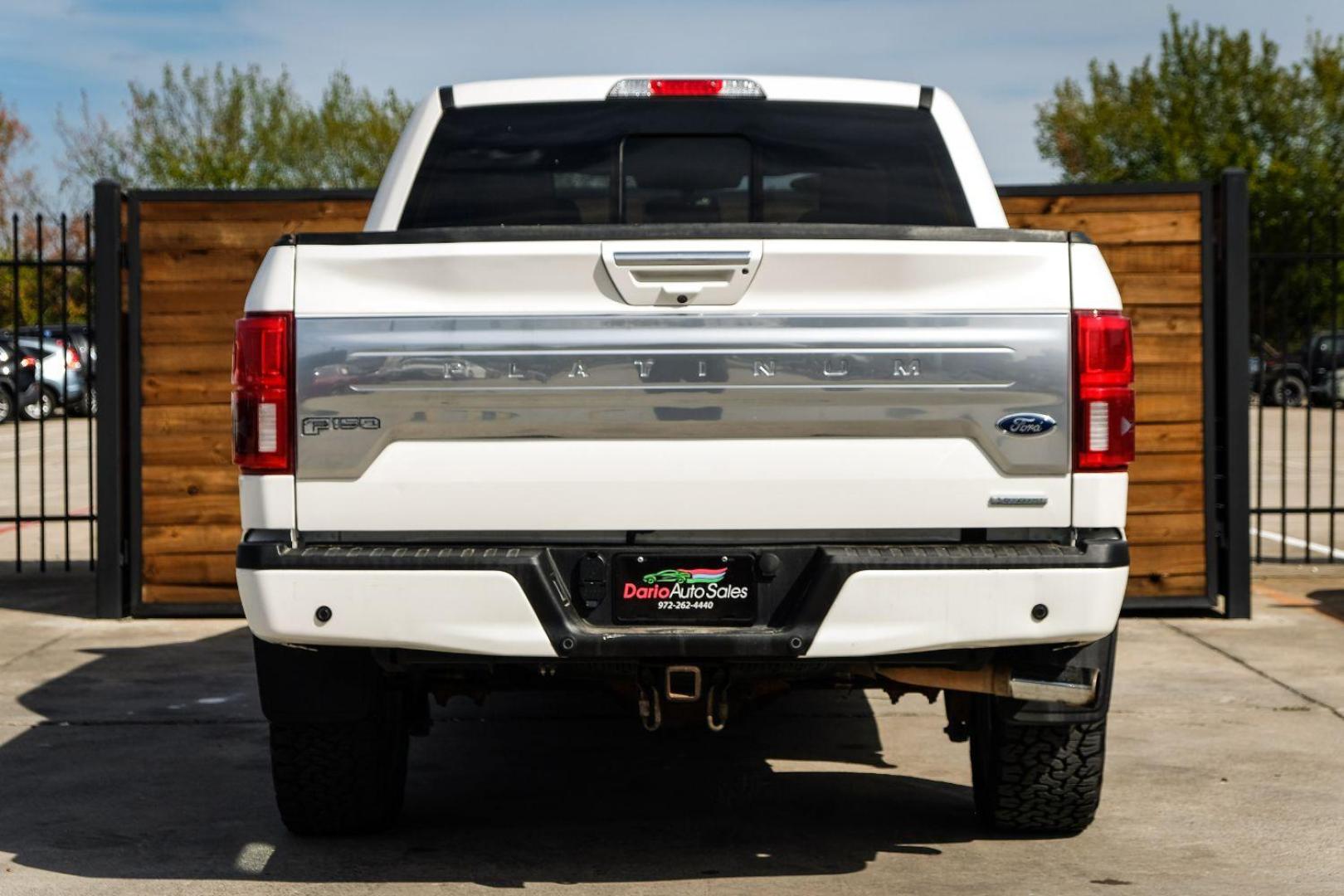 2018 WHITE Ford F-150 Platinum SuperCrew 5.5-ft. Bed 4WD (1FTEW1EG0JF) with an 3.5L V6 TURBO engine, 6-Speed Automatic transmission, located at 2401 E Main St., Grand Prairie, TX, 75050, (972) 262-4440, 32.748981, -96.969643 - Photo#6