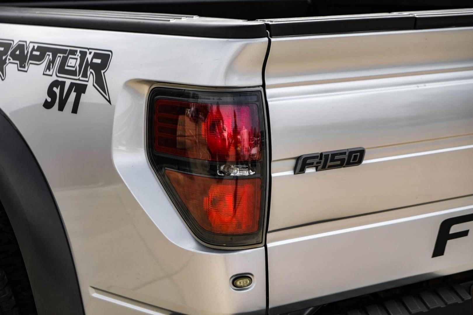 2013 silver Ford F-150 SVT Raptor SuperCrew 5.5-ft. Bed 4WD (1FTFW1R68DF) with an 6.2L V8 SOHC 16V engine, 6-Speed Automatic transmission, located at 2401 E Main St., Grand Prairie, TX, 75050, (972) 262-4440, 32.748981, -96.969643 - Photo#42