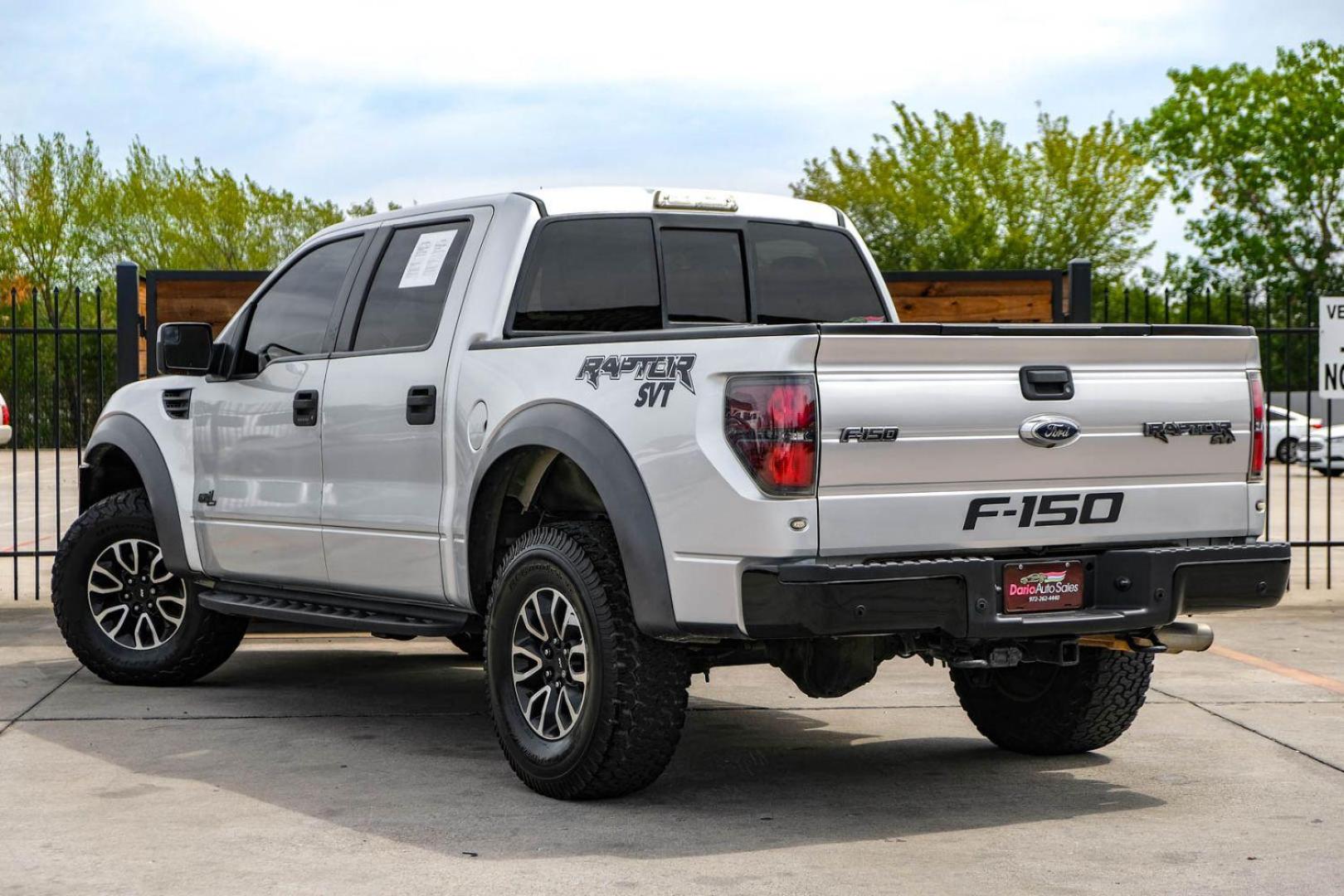 2013 silver Ford F-150 SVT Raptor SuperCrew 5.5-ft. Bed 4WD (1FTFW1R68DF) with an 6.2L V8 SOHC 16V engine, 6-Speed Automatic transmission, located at 2401 E Main St., Grand Prairie, TX, 75050, (972) 262-4440, 32.748981, -96.969643 - Photo#7