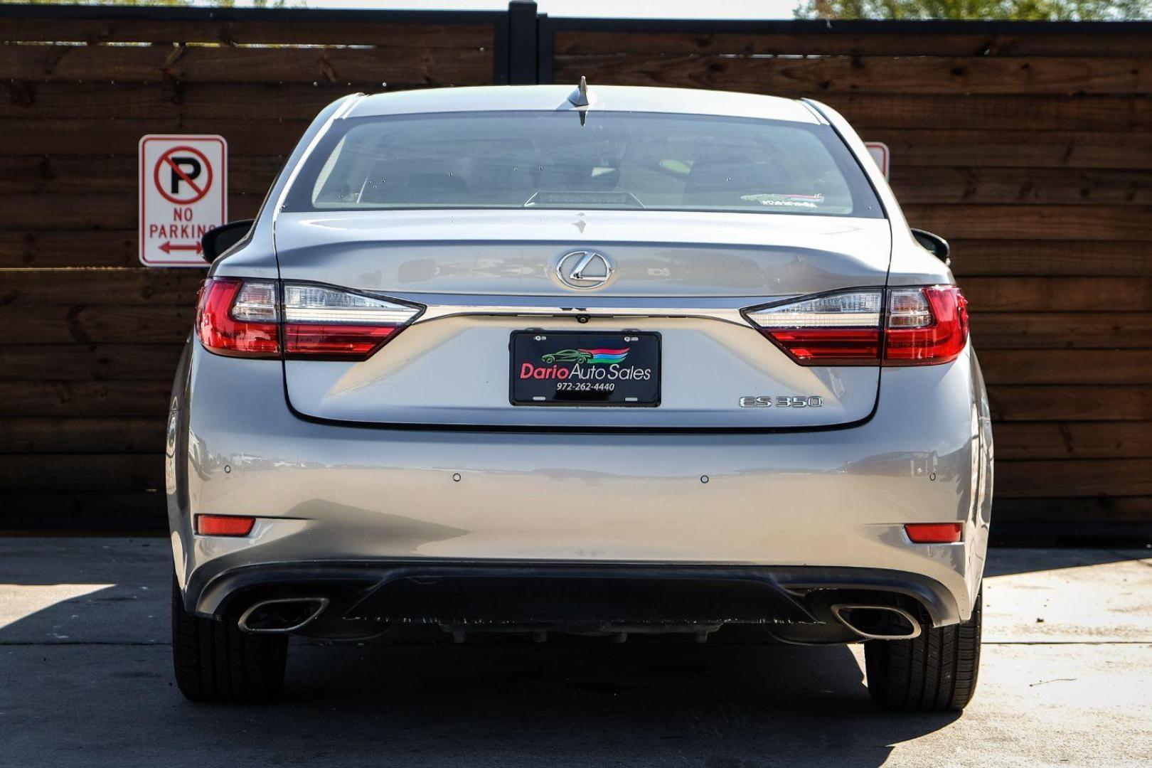 2017 SILVER Lexus ES 350 Sedan (JTHBK1GG3H2) with an 3.5L V6 DOHC 24V engine, 6-Speed Automatic transmission, located at 2401 E Main St., Grand Prairie, TX, 75050, (972) 262-4440, 32.748981, -96.969643 - Photo#6