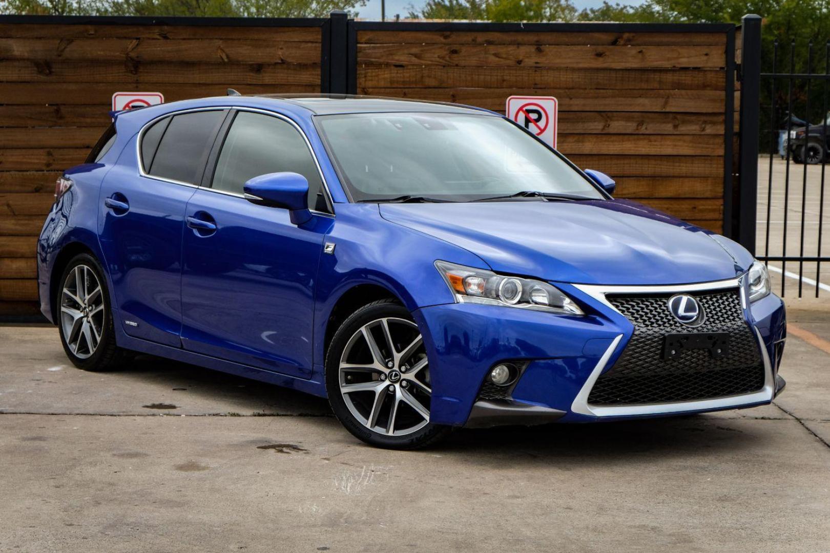 2015 BLUE Lexus CT 200h Base (JTHKD5BH3F2) with an 1.8L L4 HYBRID engine, Continuously Variable Transmission transmission, located at 2401 E Main St., Grand Prairie, TX, 75050, (972) 262-4440, 32.748981, -96.969643 - Photo#3