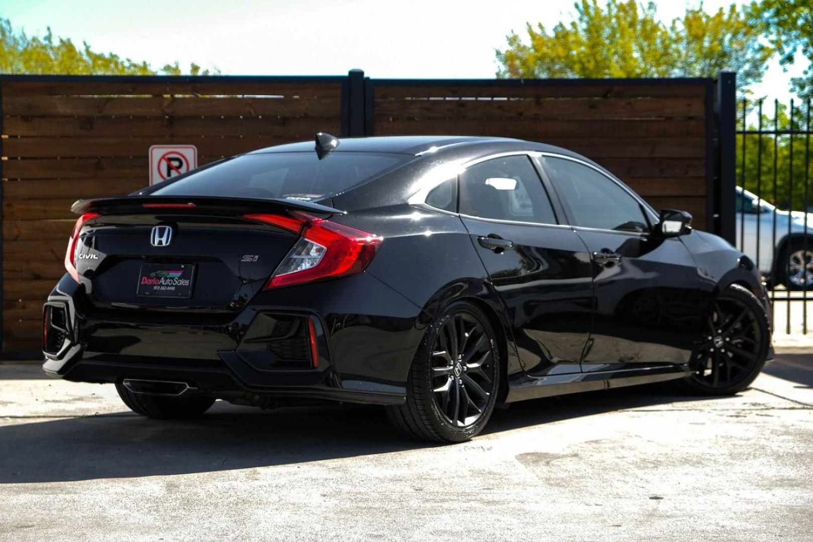 2020 BLACK Honda Civic Si 4dr Sedan 6M (2HGFC1E59LH) with an 1.5L L4 DOHC 16V TURBO engine, 6-Speed Manual transmission, located at 2401 E Main St., Grand Prairie, TX, 75050, (972) 262-4440, 32.748981, -96.969643 - Photo#5