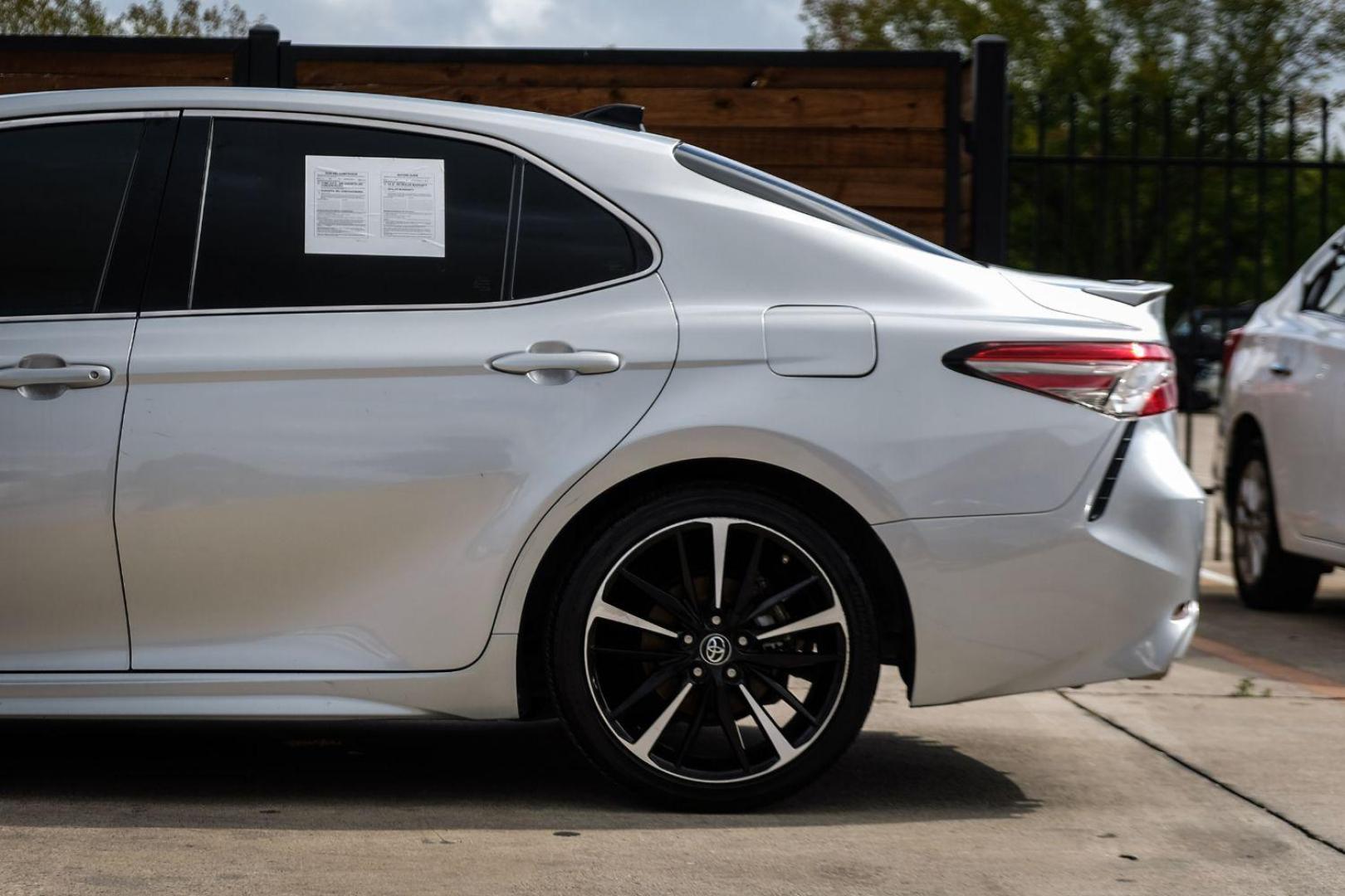 2018 silver Toyota Camry XSE (4T1B61HK4JU) with an 2.5L L4 DOHC 16V engine, 8-Speed Automatic transmission, located at 2401 E Main St., Grand Prairie, TX, 75050, (972) 262-4440, 32.748981, -96.969643 - Photo#10