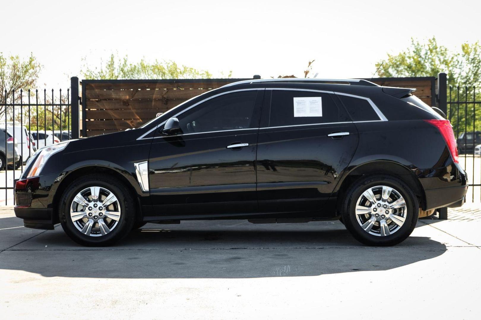 2015 BLACK Cadillac SRX Luxury Collection FWD (3GYFNBE36FS) with an 3.6L V6 DOHC 24V FFV engine, 6-Speed Automatic transmission, located at 2401 E Main St., Grand Prairie, TX, 75050, (972) 262-4440, 32.748981, -96.969643 - Photo#8