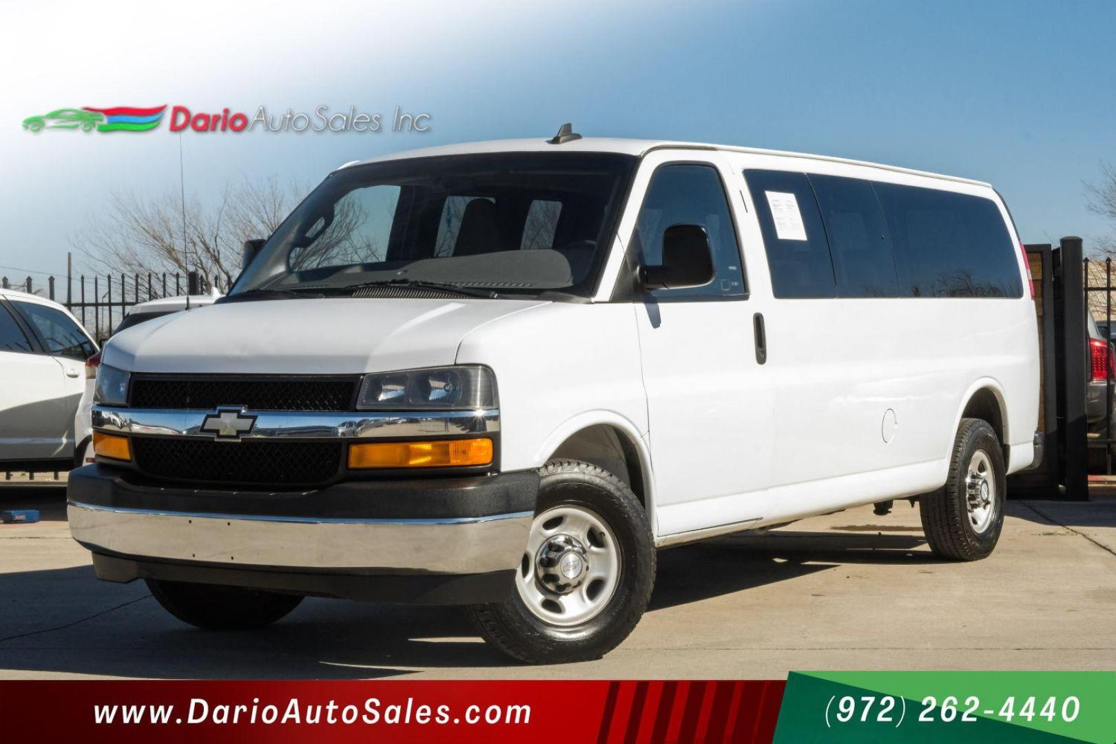 2017 WHITE Chevrolet Express LT 3500 Extended (1GAZGPFG9H1) with an 6.0L V8 OHV 16V FFV engine, 6-Speed Automatic transmission, located at 2401 E Main St., Grand Prairie, TX, 75050, (972) 262-4440, 32.748981, -96.969643 - Photo#0