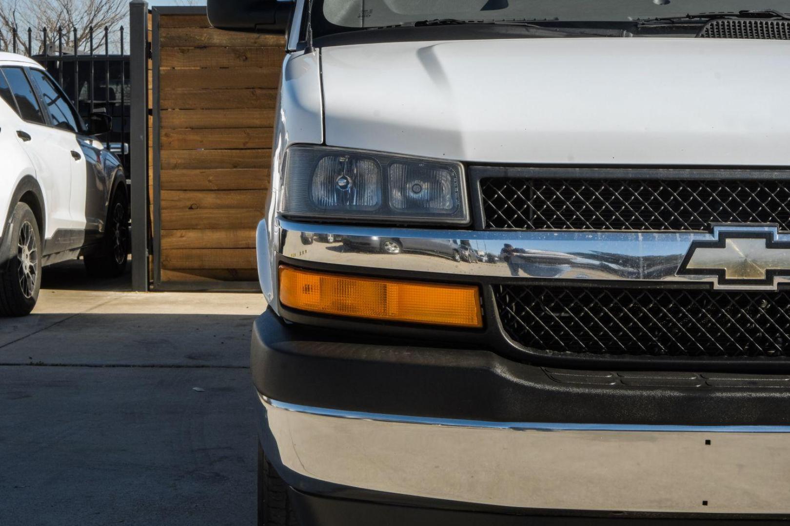 2017 WHITE Chevrolet Express LT 3500 Extended (1GAZGPFG9H1) with an 6.0L V8 OHV 16V FFV engine, 6-Speed Automatic transmission, located at 2401 E Main St., Grand Prairie, TX, 75050, (972) 262-4440, 32.748981, -96.969643 - Photo#22