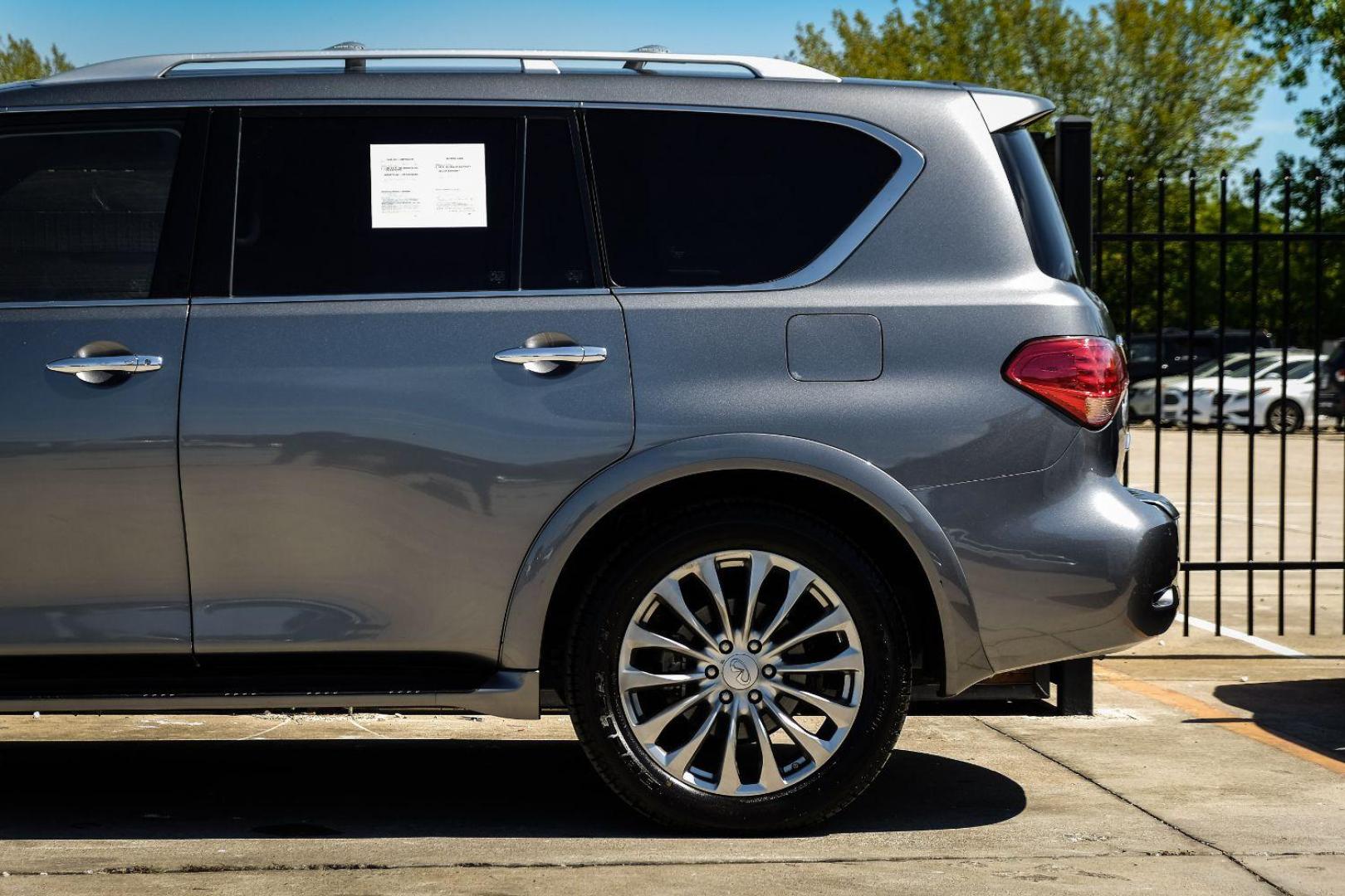 2017 Gray Infiniti QX80 2WD (JN8AZ2NF5H9) with an 5.6L V8 DOHC 32V engine, 7-Speed Automatic transmission, located at 2401 E Main St., Grand Prairie, TX, 75050, (972) 262-4440, 32.748981, -96.969643 - Photo#10