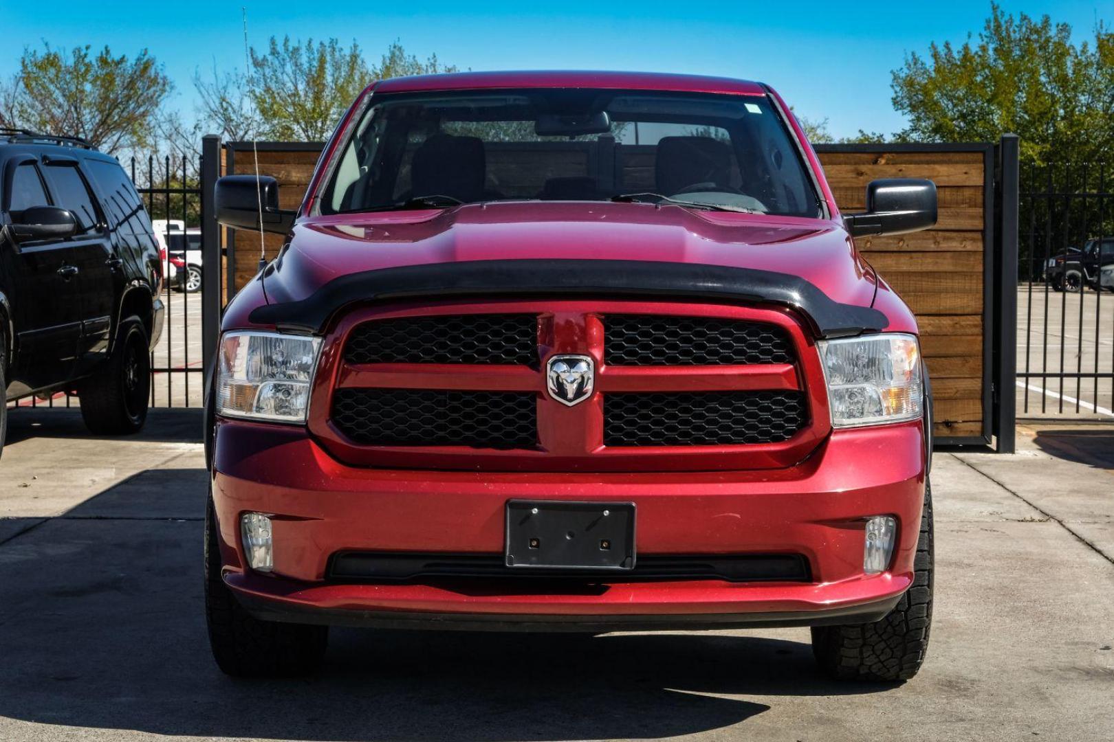 2013 MAROON RAM 1500 Tradesman Quad Cab 4WD (1C6RR7FTXDS) with an 5.7L V8 OHV 16V engine, 6-Speed Automatic transmission, located at 2401 E Main St., Grand Prairie, TX, 75050, (972) 262-4440, 32.748981, -96.969643 - Photo#2