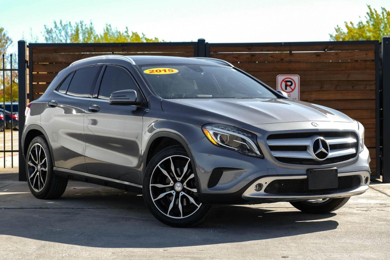 2015 BROWN Mercedes-Benz GLA-Class GLA250 4MATIC (WDCTG4GB0FJ) with an 2.0L L4 DOHC 16V TURBO engine, 7-Speed Automatic transmission, located at 2401 E Main St., Grand Prairie, TX, 75050, (972) 262-4440, 32.748981, -96.969643 - Photo#3