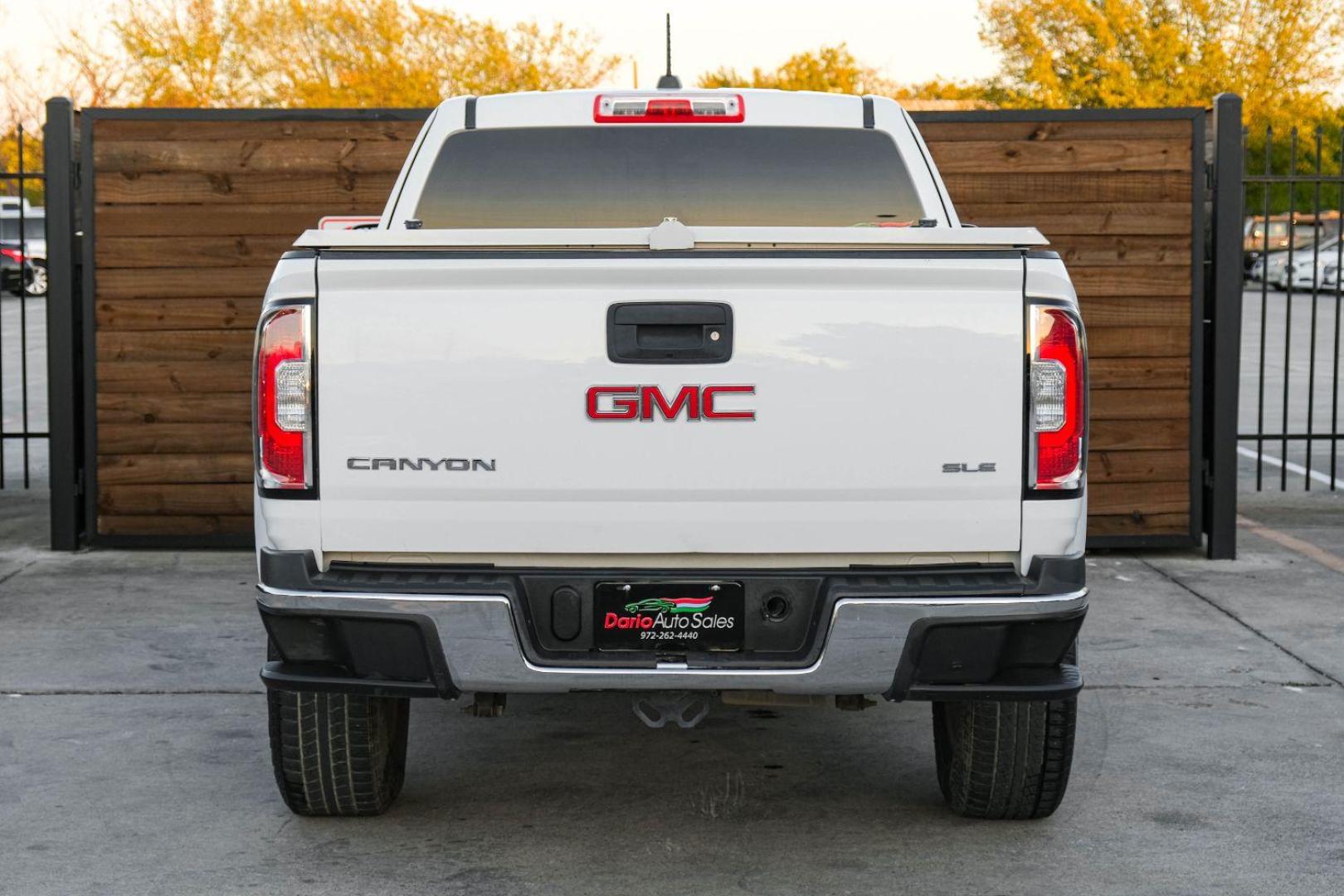 2015 WHITE GMC Canyon SLE Ext. Cab 2WD (1GTH5BEA3F1) with an 2.5L L4 DOHC 24V engine, 6-Speed Automatic transmission, located at 2401 E Main St., Grand Prairie, TX, 75050, (972) 262-4440, 32.748981, -96.969643 - Photo#6