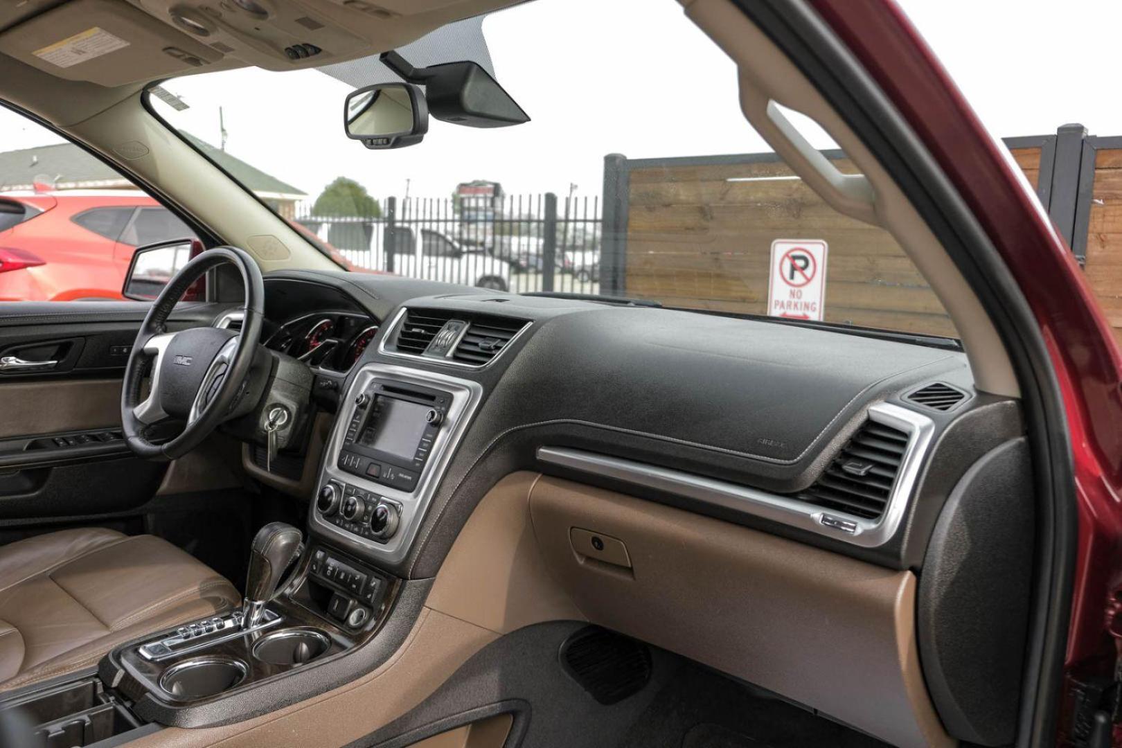 2017 RED GMC Acadia Limited FWD (1GKKRSKD8HJ) with an 3.6L V6 DOHC 24V engine, 6-Speed Automatic transmission, located at 2401 E Main St., Grand Prairie, TX, 75050, (972) 262-4440, 32.748981, -96.969643 - Photo#11