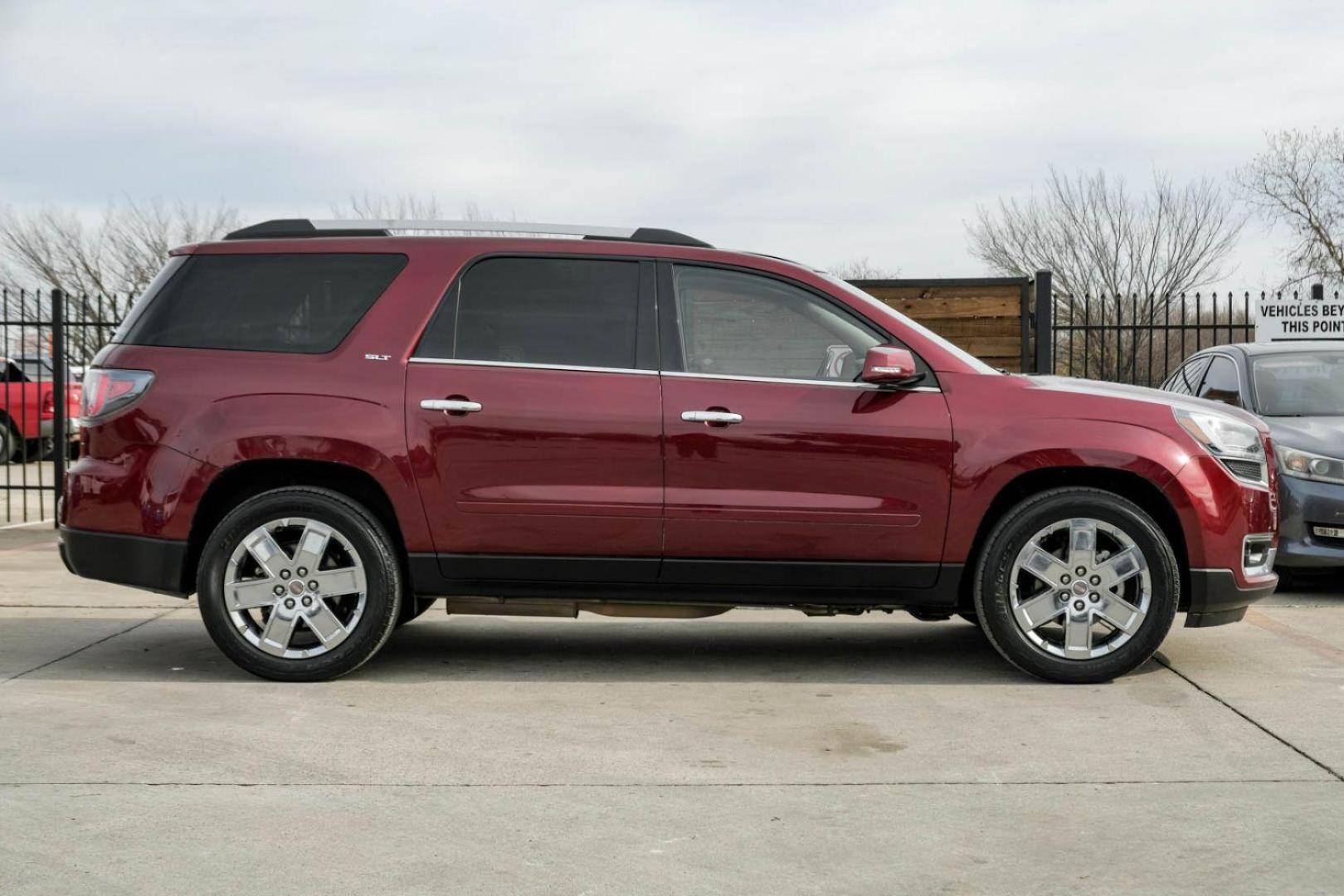 2017 RED GMC Acadia Limited FWD (1GKKRSKD8HJ) with an 3.6L V6 DOHC 24V engine, 6-Speed Automatic transmission, located at 2401 E Main St., Grand Prairie, TX, 75050, (972) 262-4440, 32.748981, -96.969643 - Photo#4