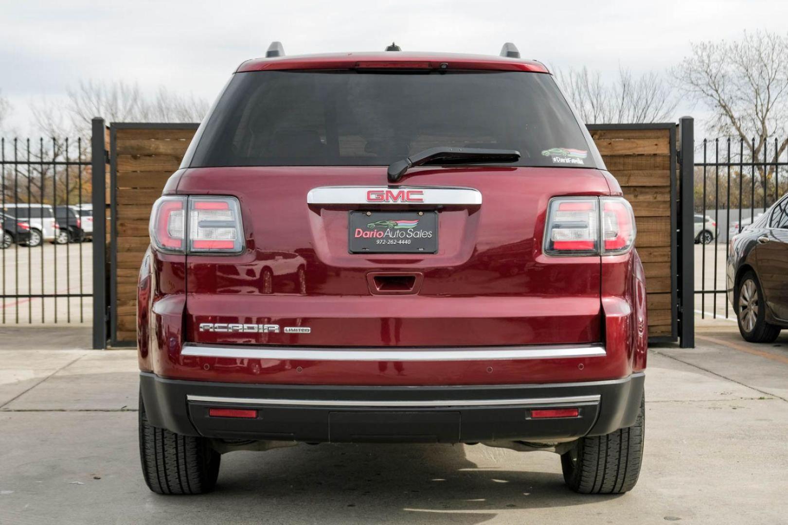 2017 RED GMC Acadia Limited FWD (1GKKRSKD8HJ) with an 3.6L V6 DOHC 24V engine, 6-Speed Automatic transmission, located at 2401 E Main St., Grand Prairie, TX, 75050, (972) 262-4440, 32.748981, -96.969643 - Photo#6