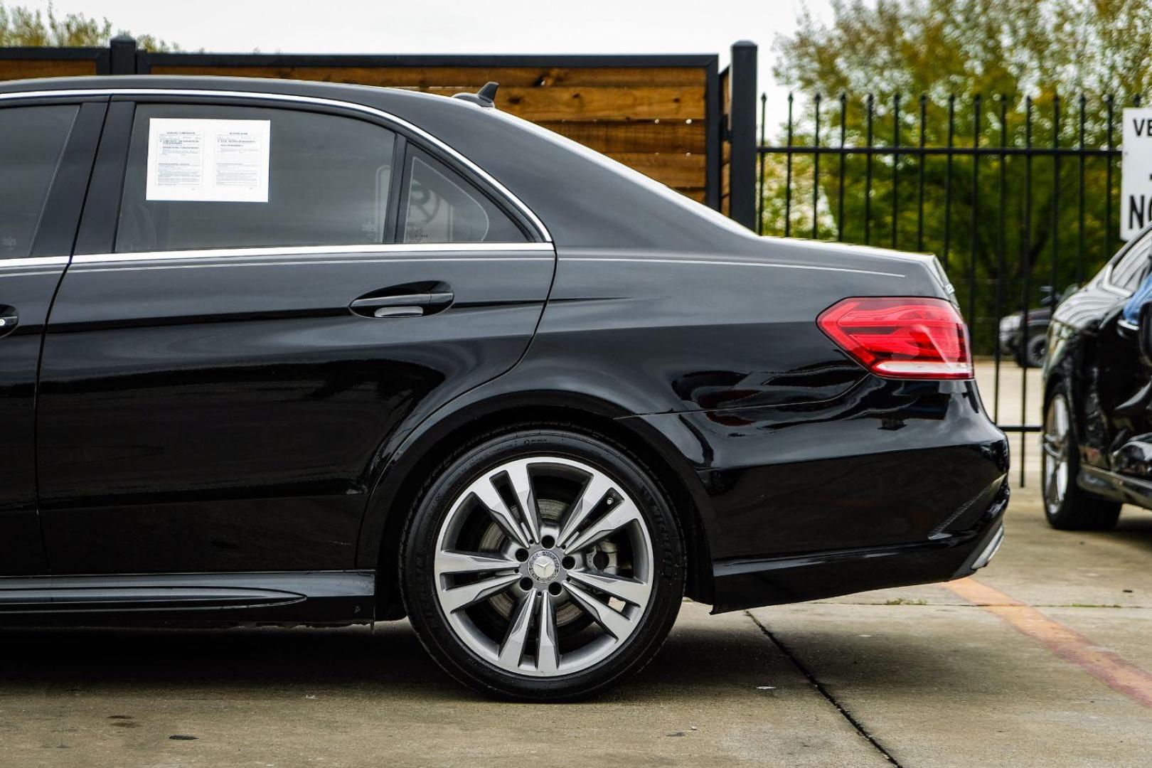 2016 BLACK Mercedes-Benz E-Class E350 Sport Sedan (WDDHF5KB9GB) with an 3.5L V6 DOHC 24V engine, 7-Speed Automatic transmission, located at 2401 E Main St., Grand Prairie, TX, 75050, (972) 262-4440, 32.748981, -96.969643 - Photo#10