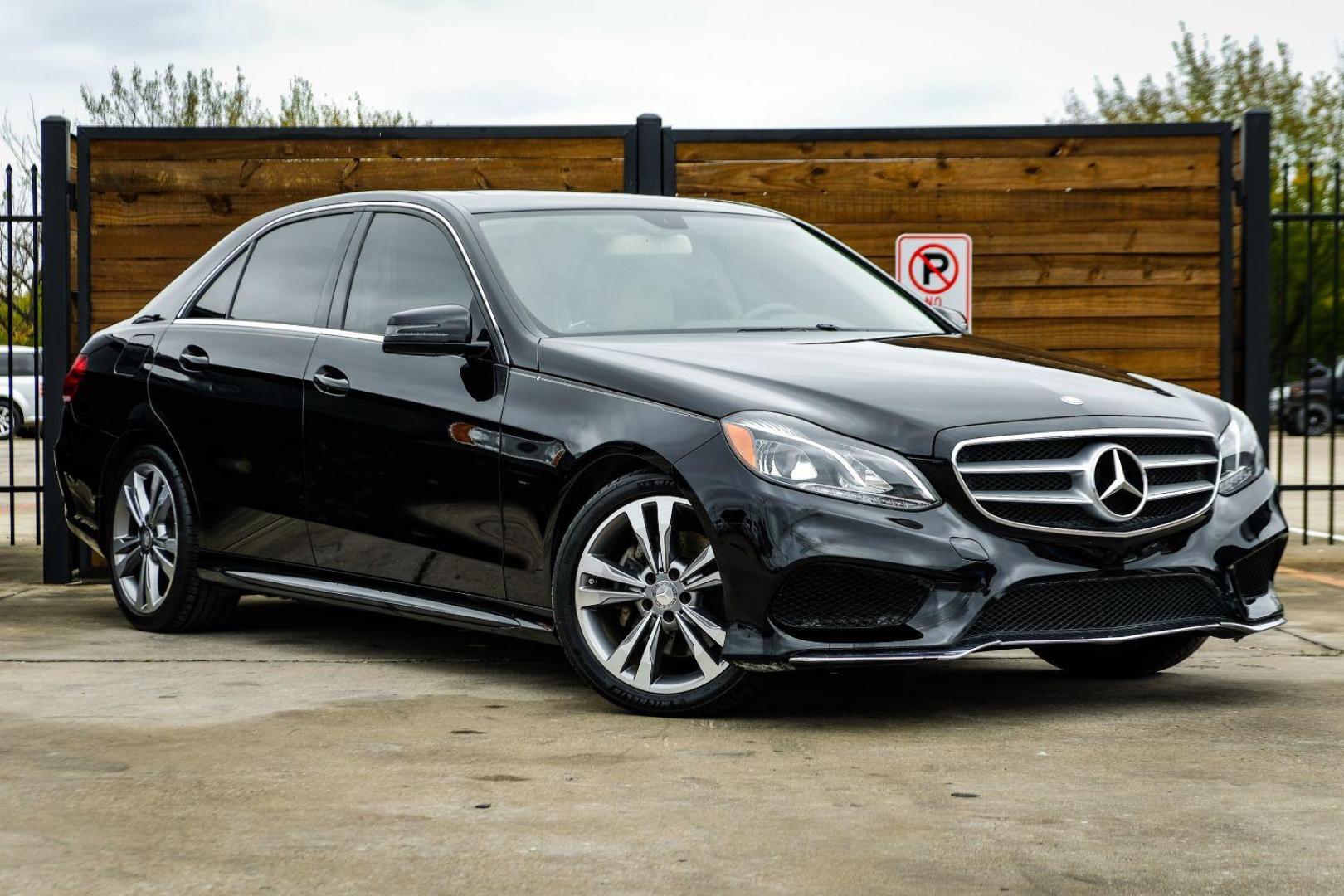 2016 BLACK Mercedes-Benz E-Class E350 Sport Sedan (WDDHF5KB9GB) with an 3.5L V6 DOHC 24V engine, 7-Speed Automatic transmission, located at 2401 E Main St., Grand Prairie, TX, 75050, (972) 262-4440, 32.748981, -96.969643 - Photo#3