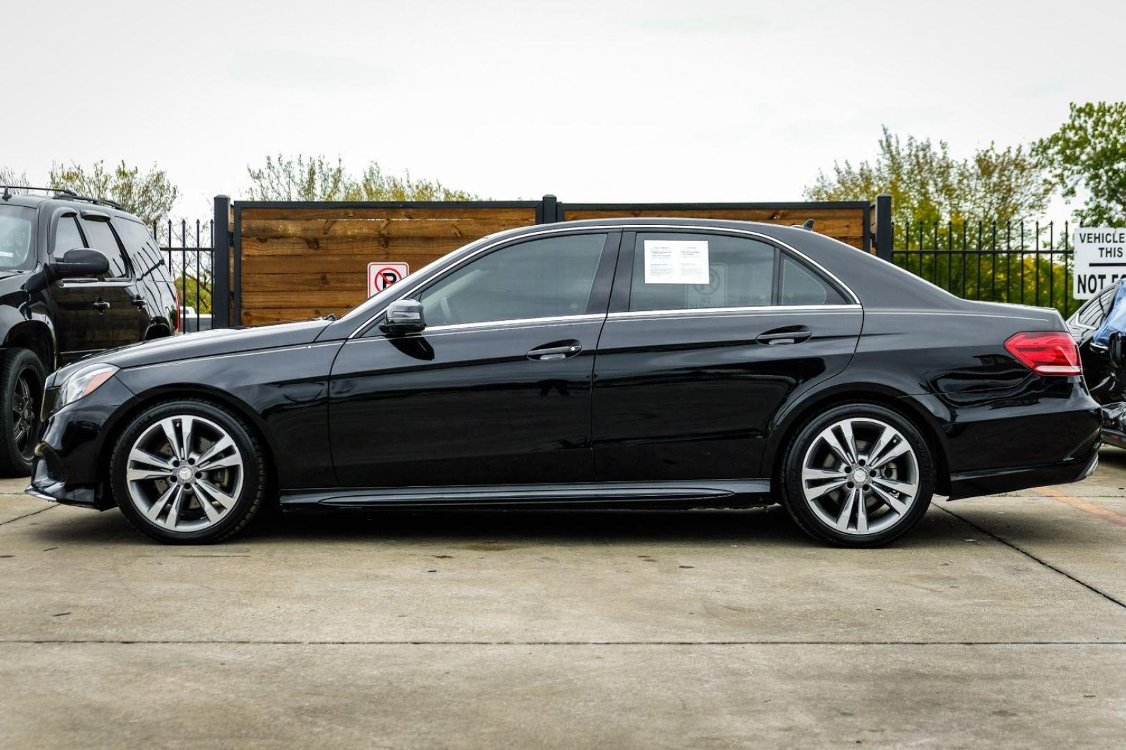 2016 BLACK Mercedes-Benz E-Class E350 Sport Sedan (WDDHF5KB9GB) with an 3.5L V6 DOHC 24V engine, 7-Speed Automatic transmission, located at 2401 E Main St., Grand Prairie, TX, 75050, (972) 262-4440, 32.748981, -96.969643 - Photo#8