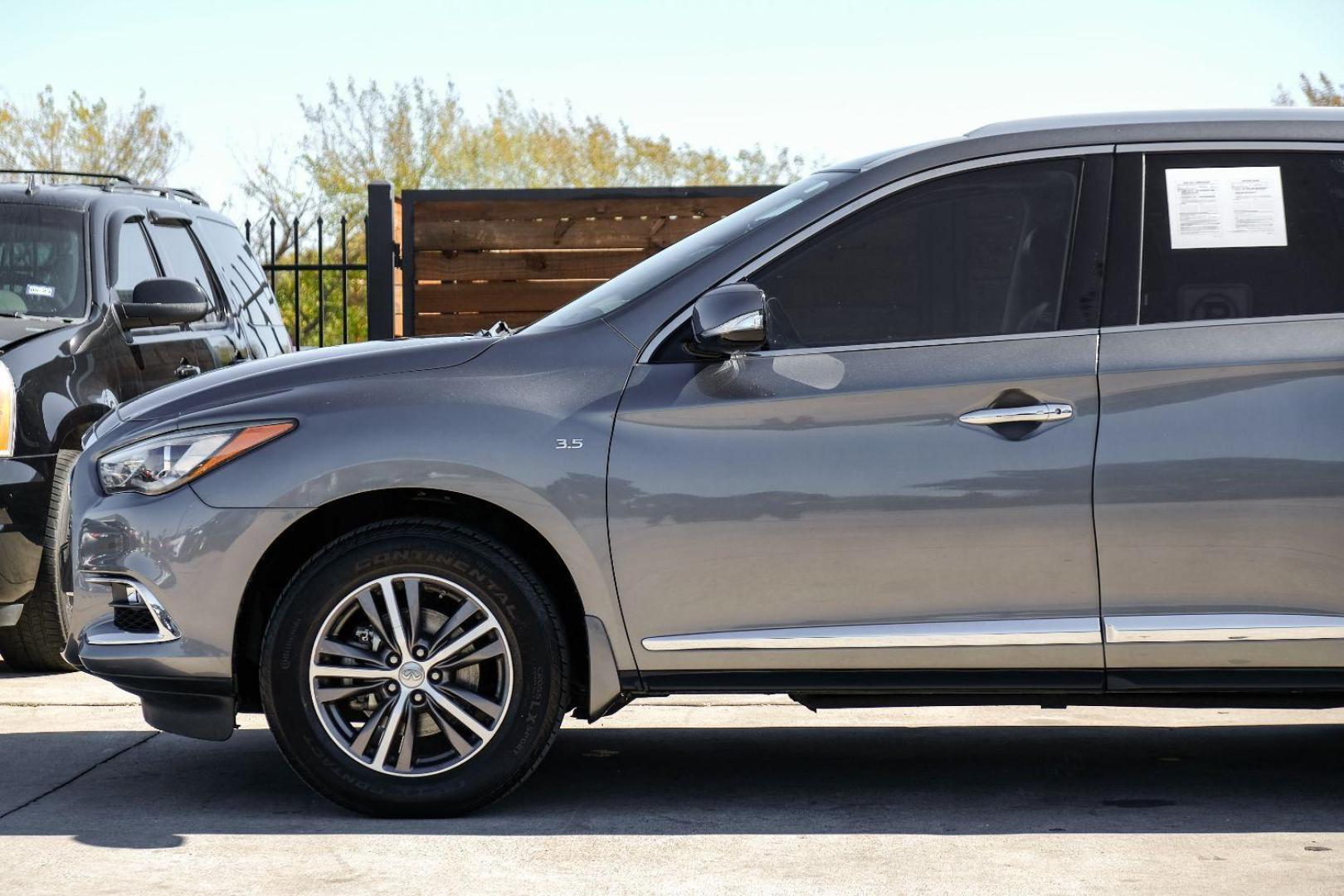 2019 GRAY Infiniti QX60 PURE (5N1DL0MN8KC) with an 3.5L V6 DOHC 24V engine, Continuously Variable Transmission transmission, located at 2401 E Main St., Grand Prairie, TX, 75050, (972) 262-4440, 32.748981, -96.969643 - Photo#9