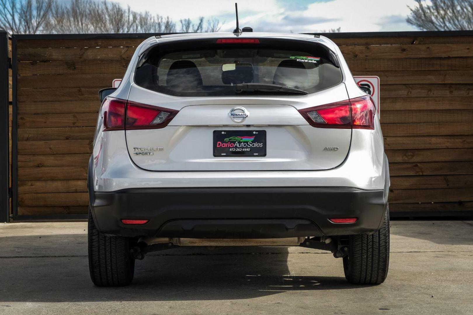 2019 Silver Nissan Rogue Sport S AWD (JN1BJ1CR6KW) with an 2.0L L4 DOHC 16V engine, Continuously Variable Transmission transmission, located at 2401 E Main St., Grand Prairie, TX, 75050, (972) 262-4440, 32.748981, -96.969643 - Photo#6